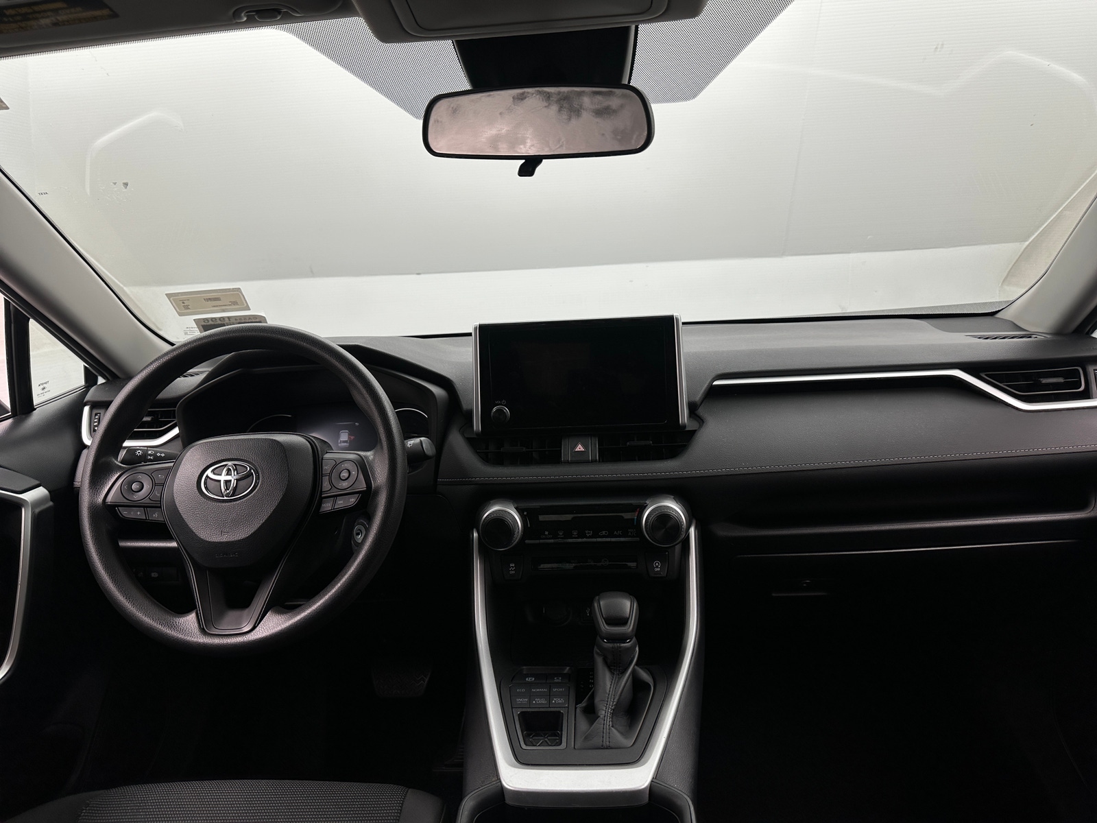 Thumbnail: 2024 Toyota RAV4 - 3