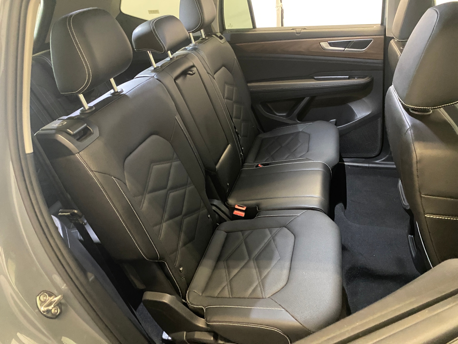 Thumbnail: 2025 Volkswagen Atlas - 5