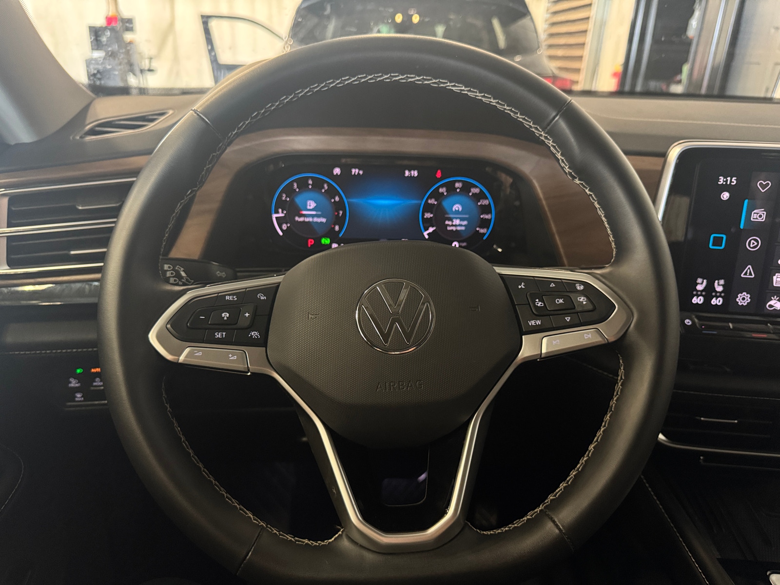 Thumbnail: 2025 Volkswagen Atlas - 4