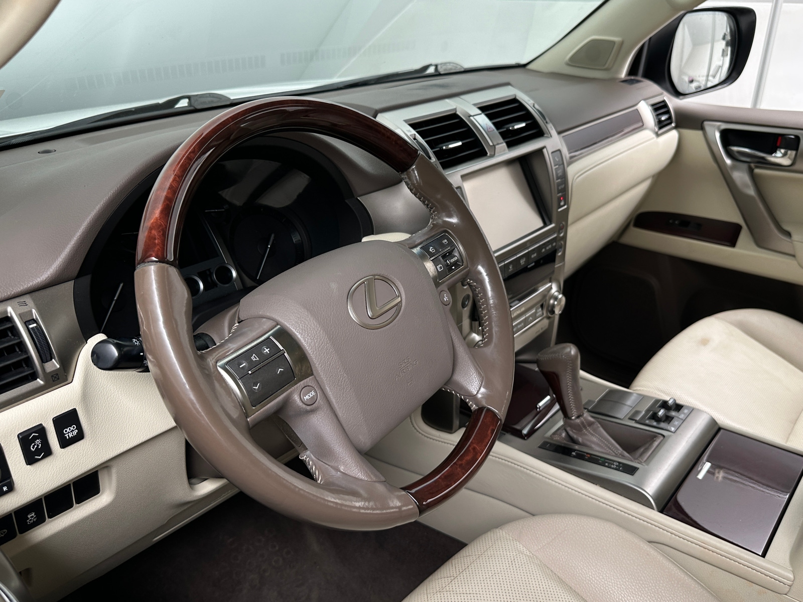 Thumbnail: 2018 Lexus GX - 4
