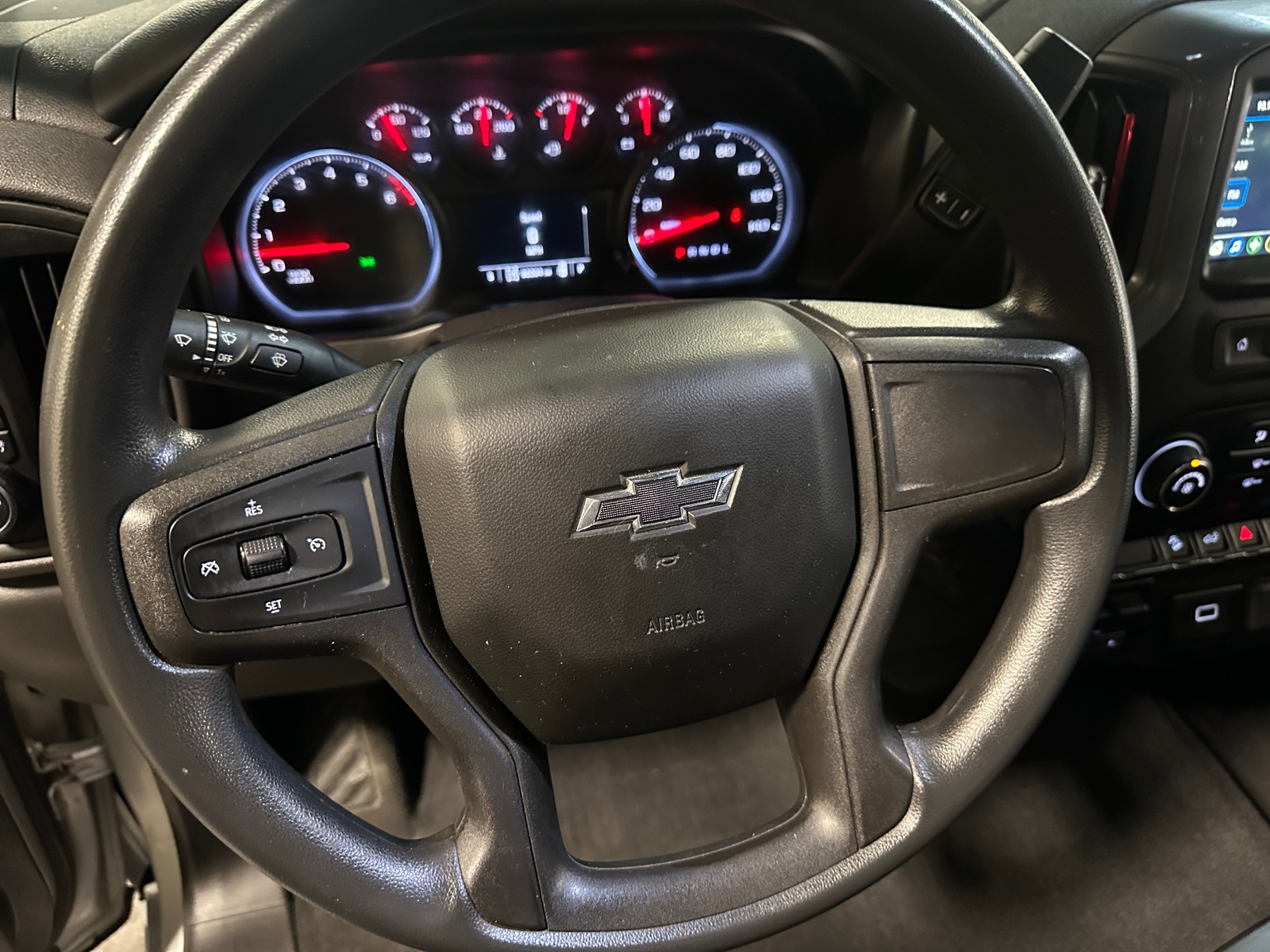 Thumbnail: 2019 Chevrolet Silverado 1500 - 5