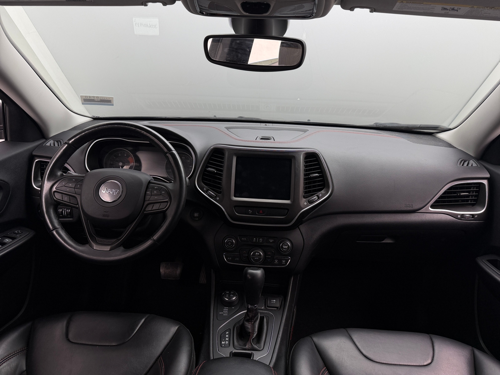 Thumbnail: 2019 Jeep Cherokee - 3