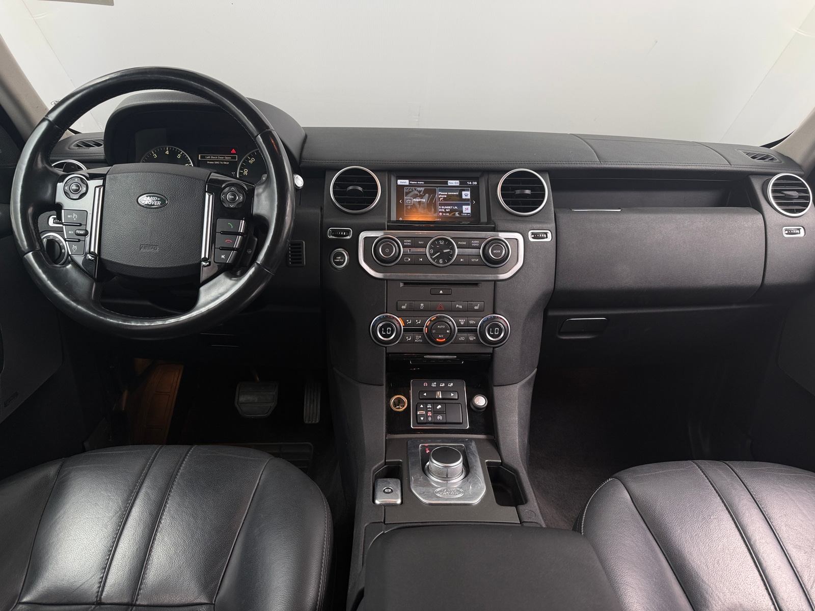 Thumbnail: 2016 Land Rover LR4 - 2