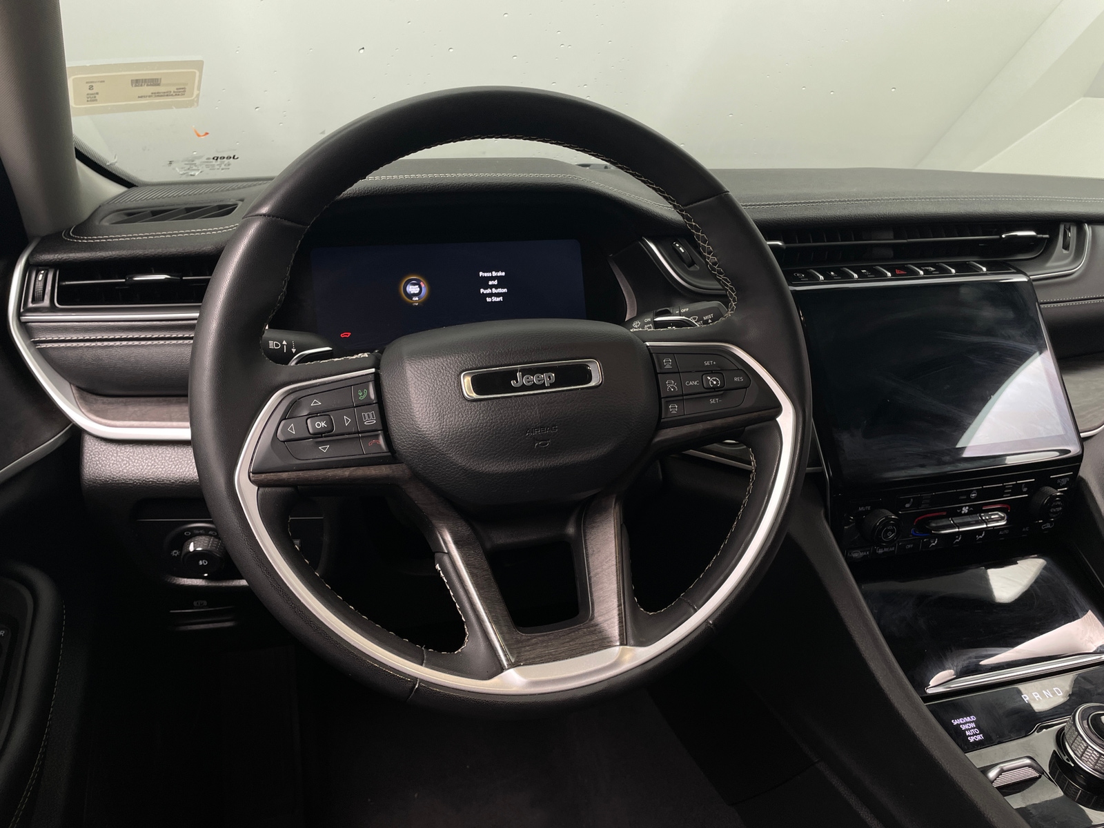 Thumbnail: 2024 Jeep Grand Cherokee - 4