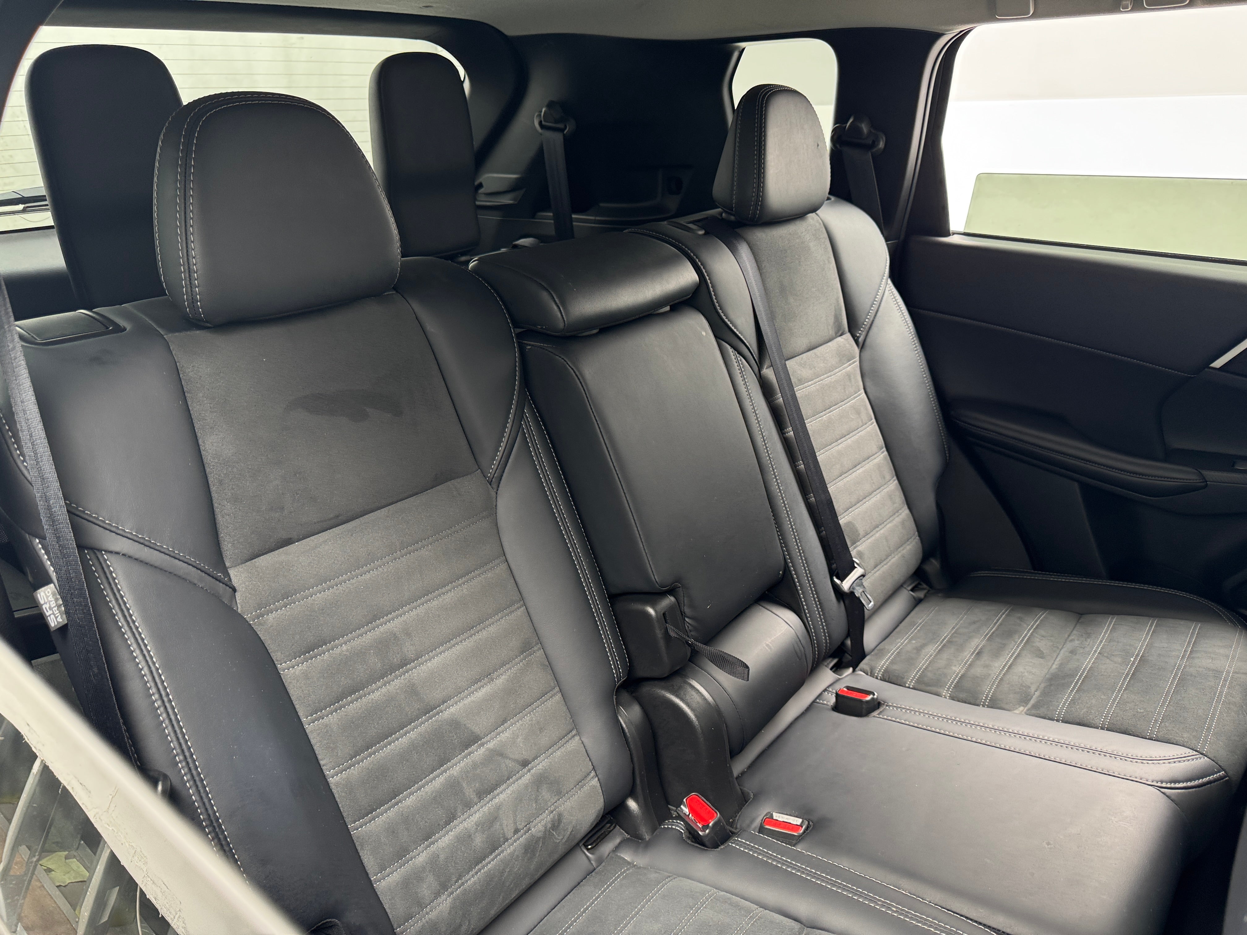 2025 Mitsubishi Outlander