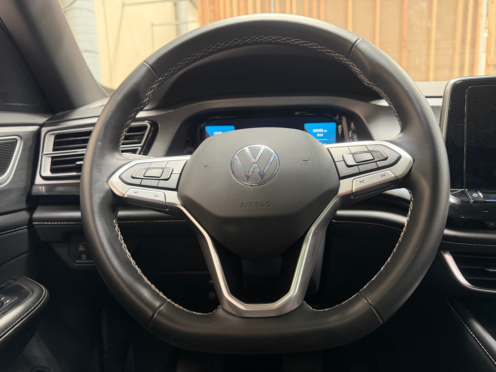 Thumbnail: 2026 Volkswagen Atlas - 4