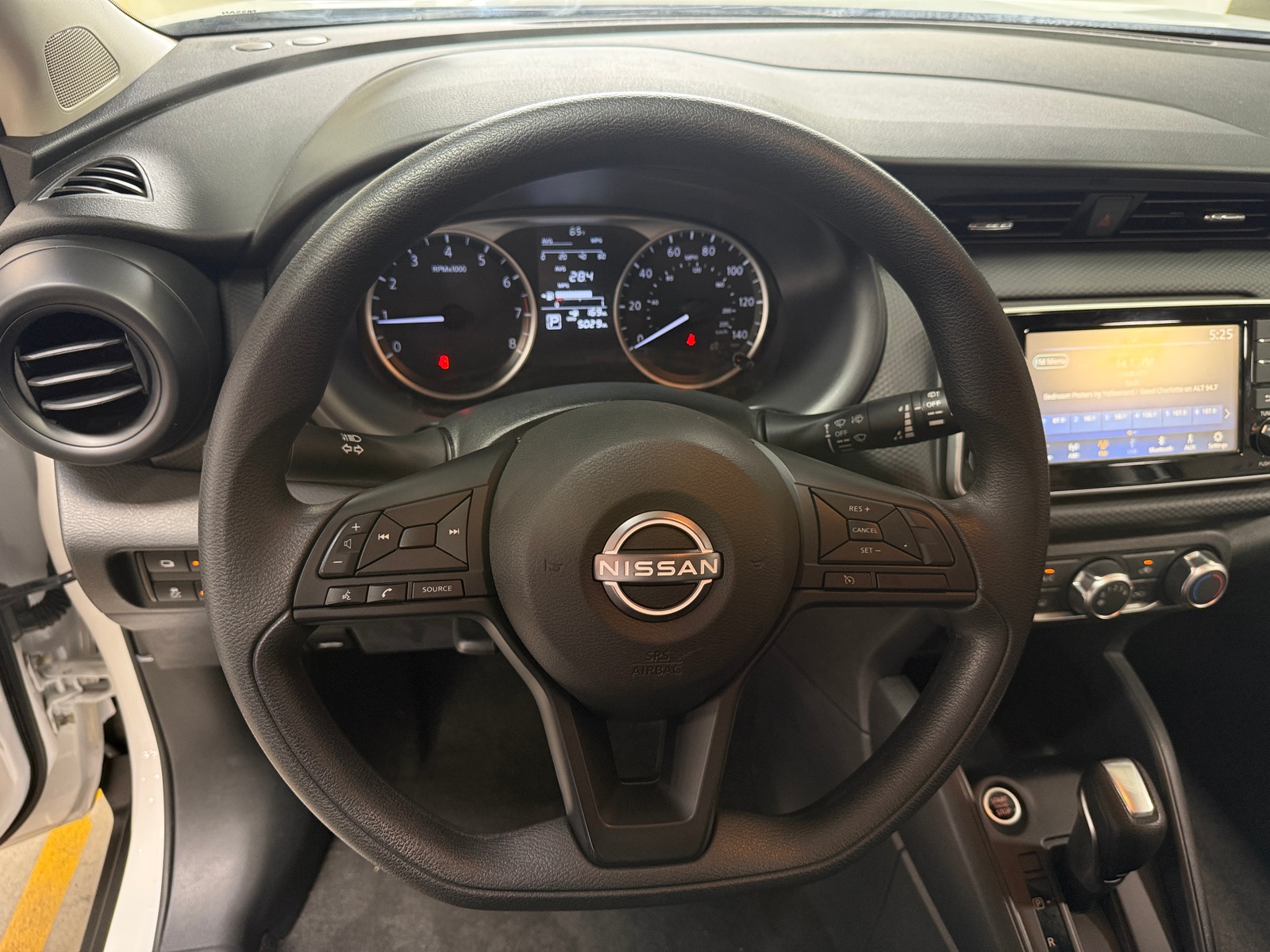 Thumbnail: 2025 Nissan Kicks - 5