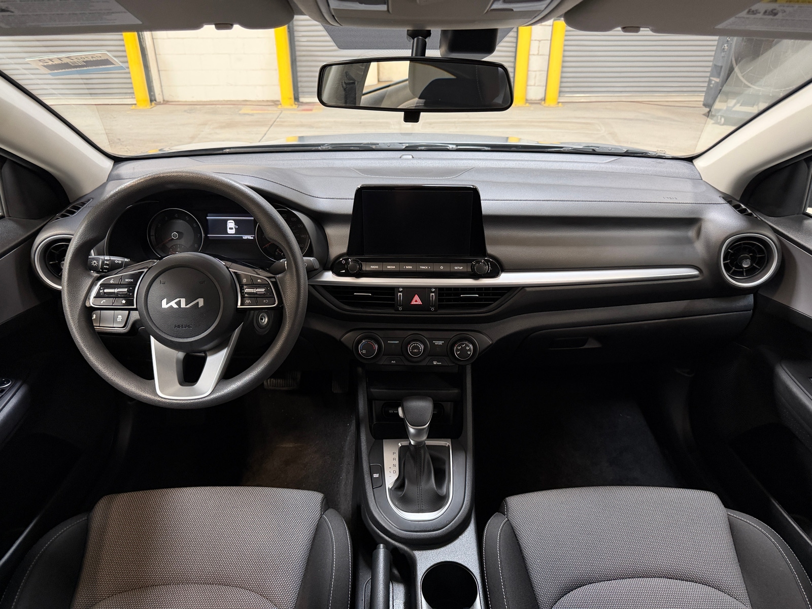 Thumbnail: 2023 Kia Forte - 3