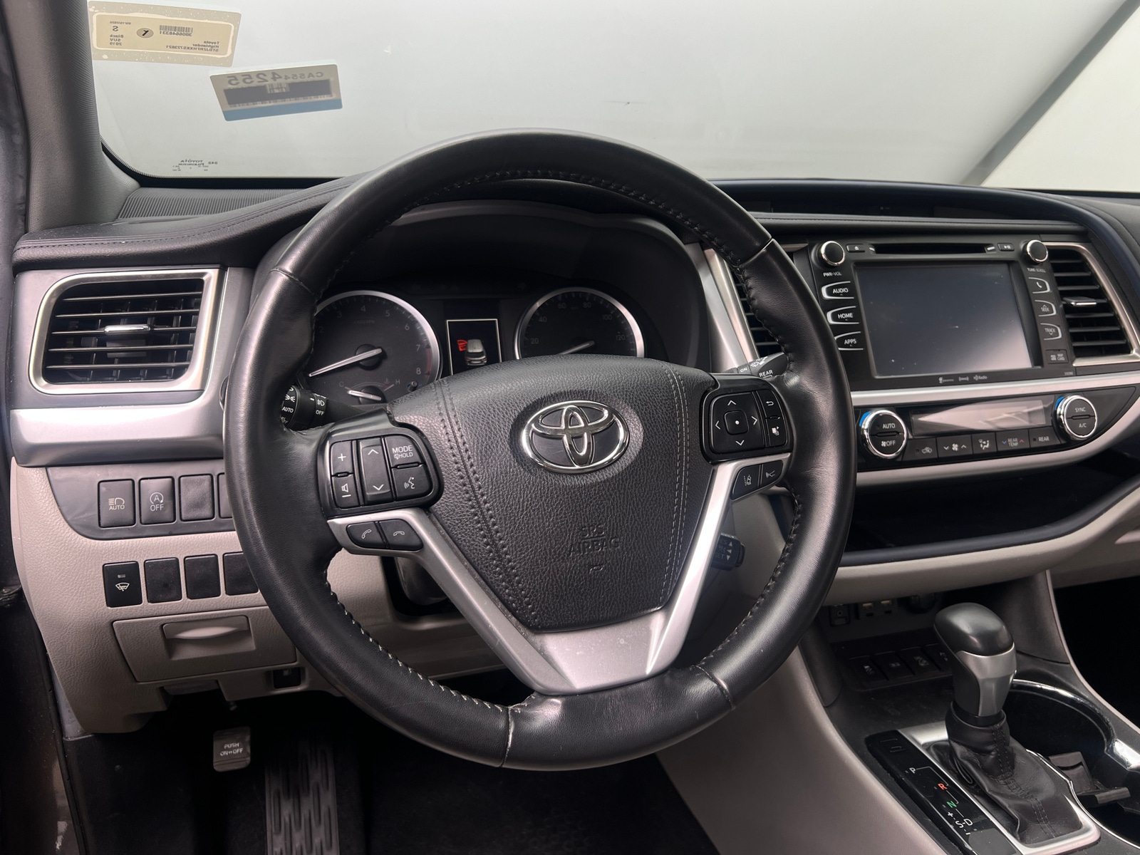 Thumbnail: 2019 Toyota Highlander - 4