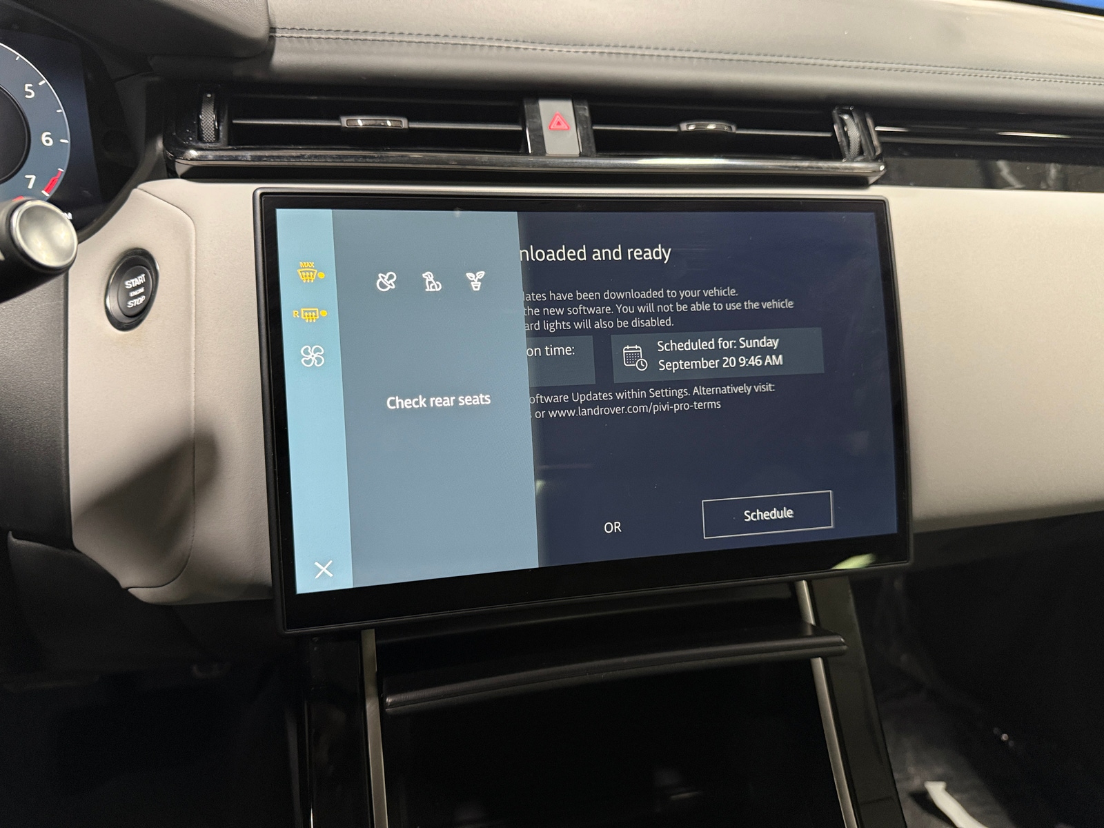 Thumbnail: 2026 Land Rover Range Rover Velar - 4