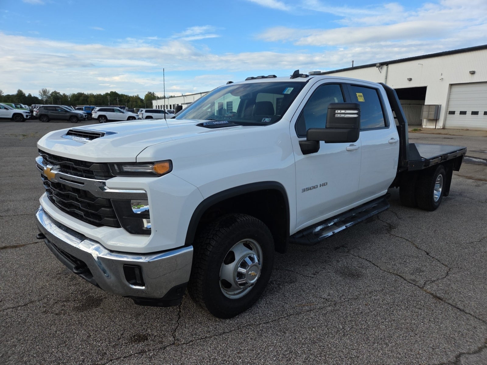2024 Chevrolet Silverado 3500HD Chassis 4WD Crew Cab 177" WB, 60" Ca LT