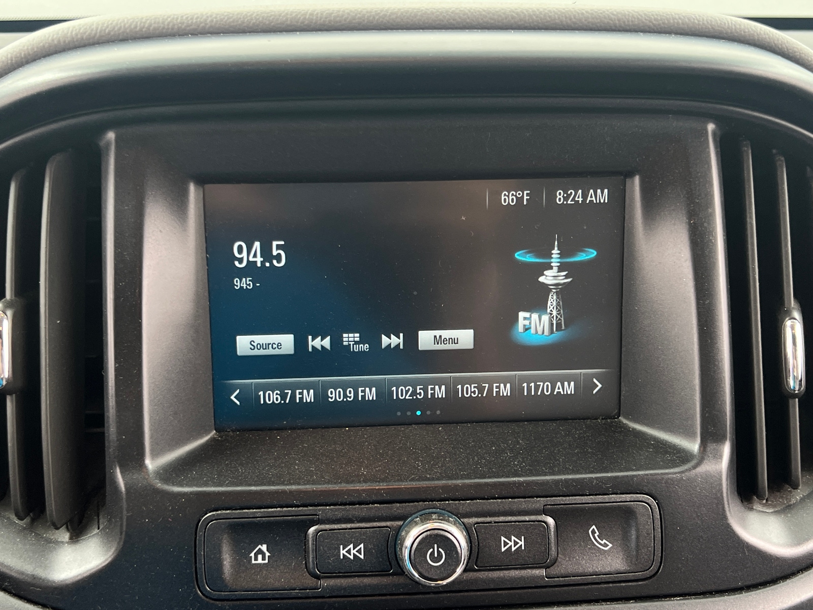 Thumbnail: 2018 Chevrolet Colorado - 4