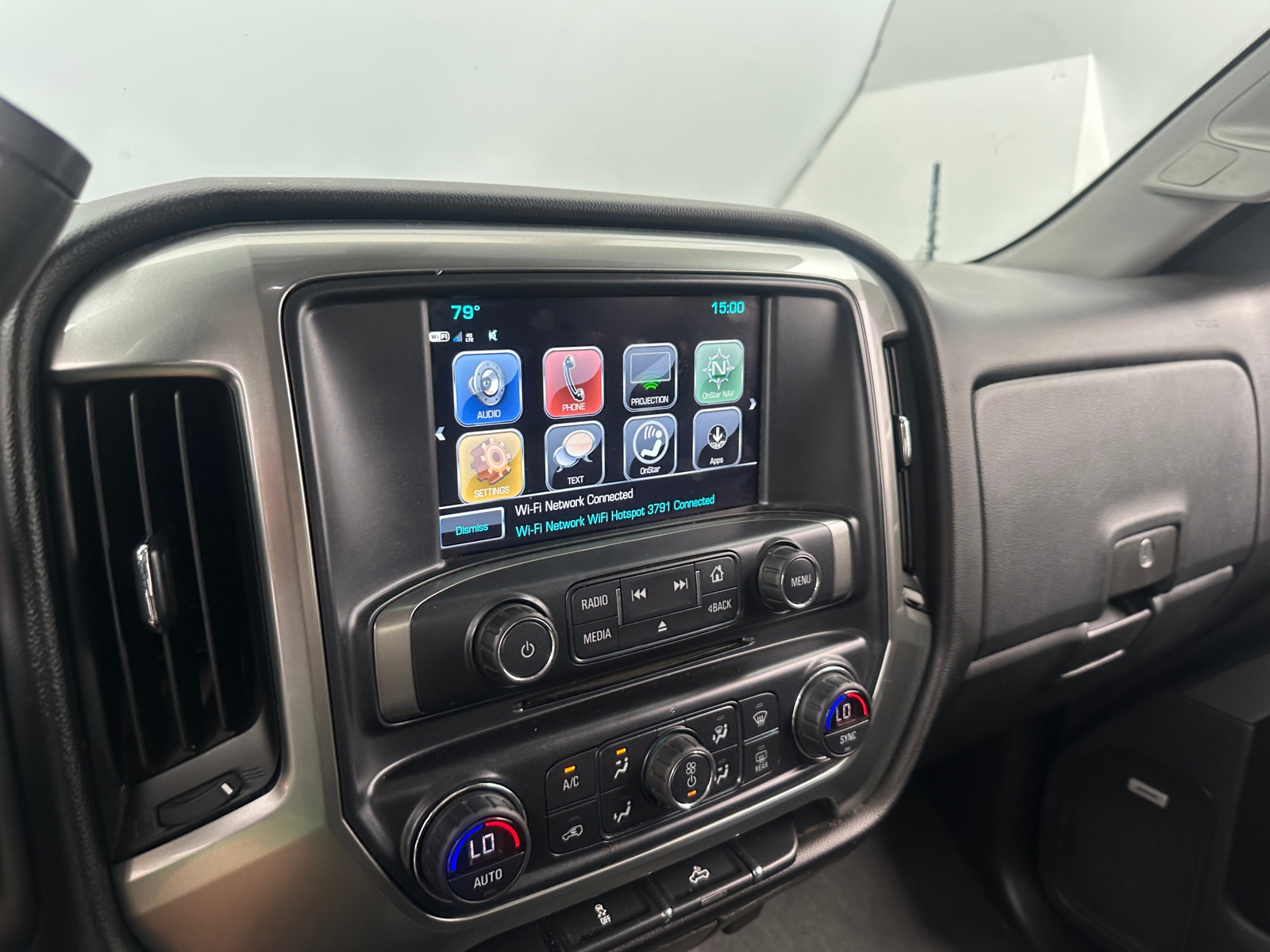 Thumbnail: 2018 Chevrolet Silverado 1500 - 4