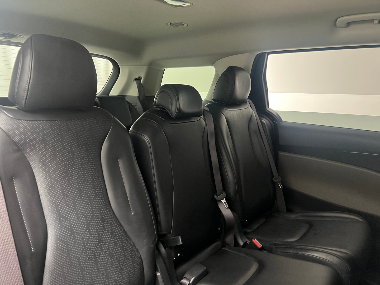 Thumbnail: 2025 Kia Carnival - 5