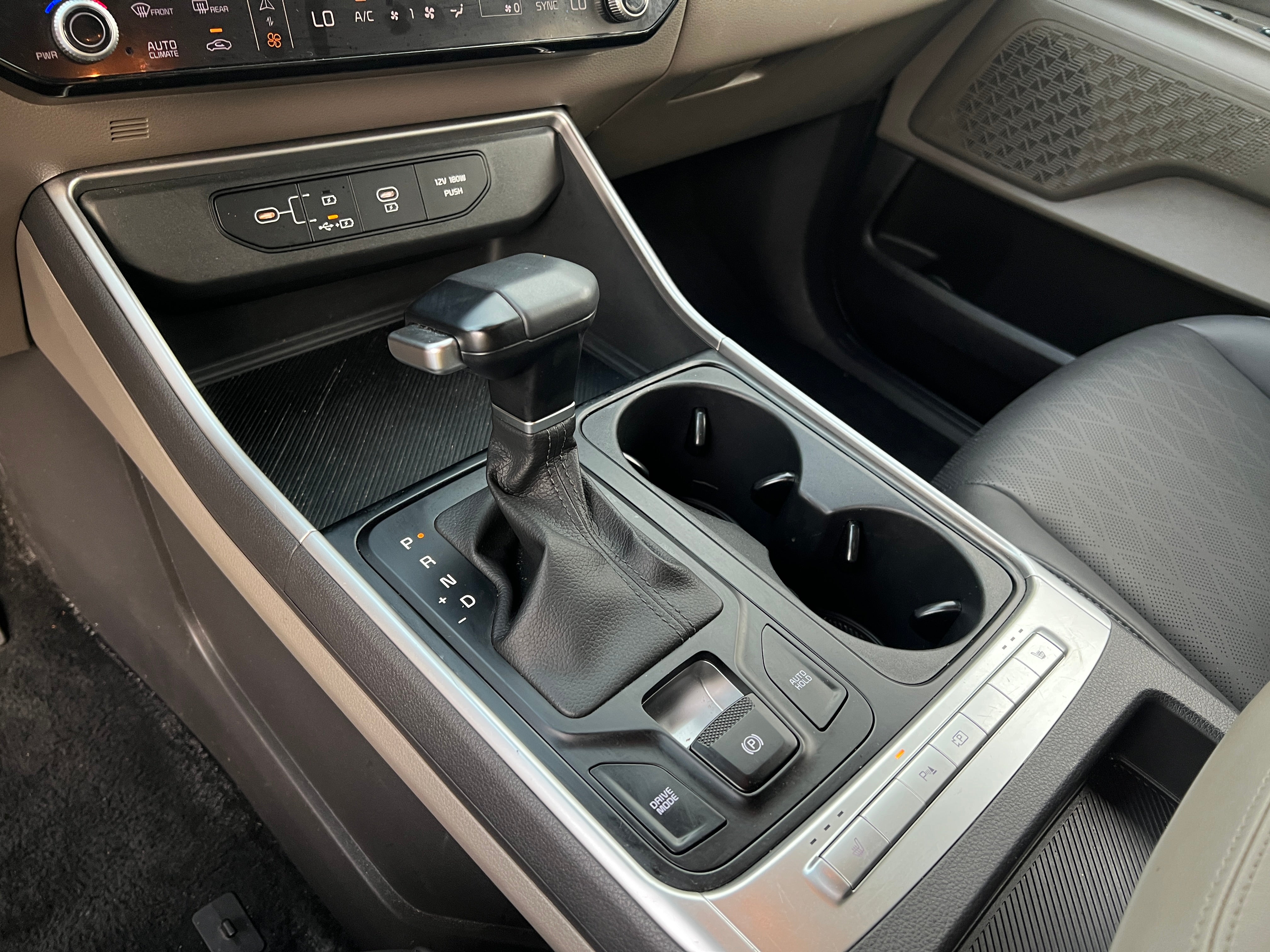 2026 Kia Carnival LXS