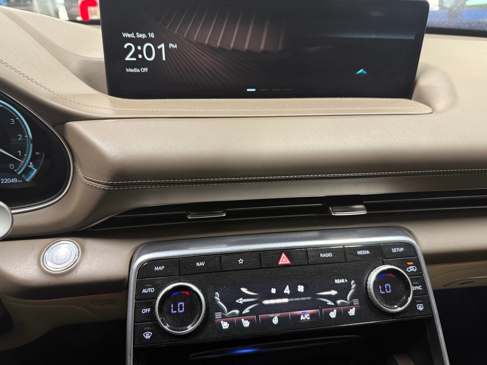 Thumbnail: 2024 Genesis GV80 - 3