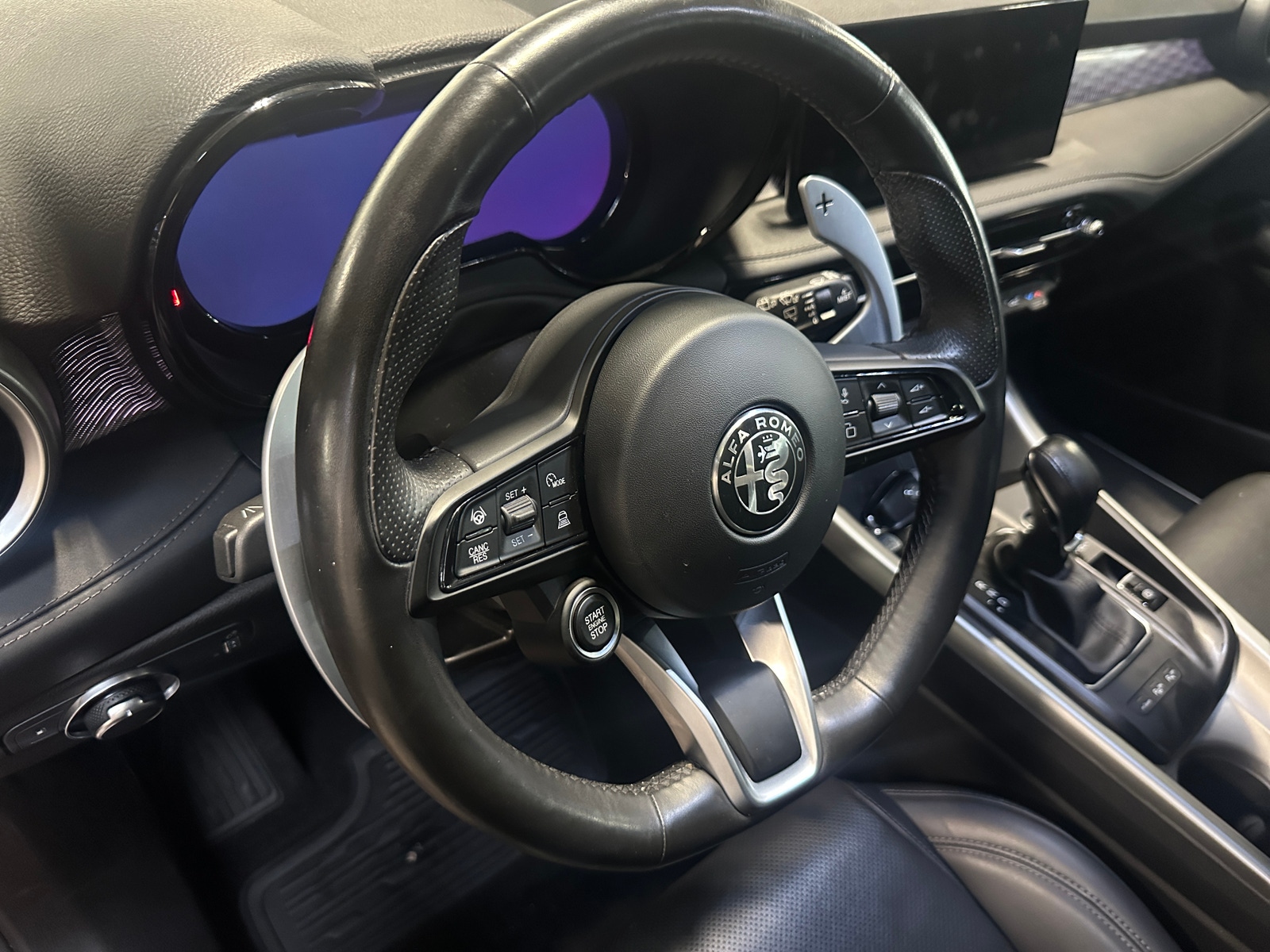 Thumbnail: 2024 Alfa Romeo Tonale - 4