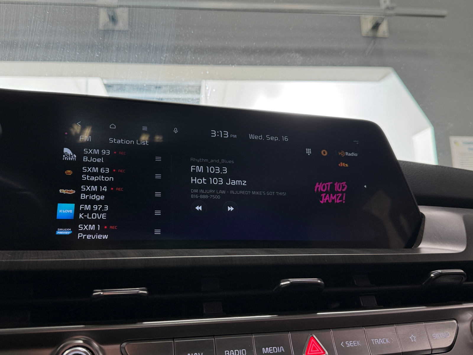 Thumbnail: 2023 Kia Telluride - 3
