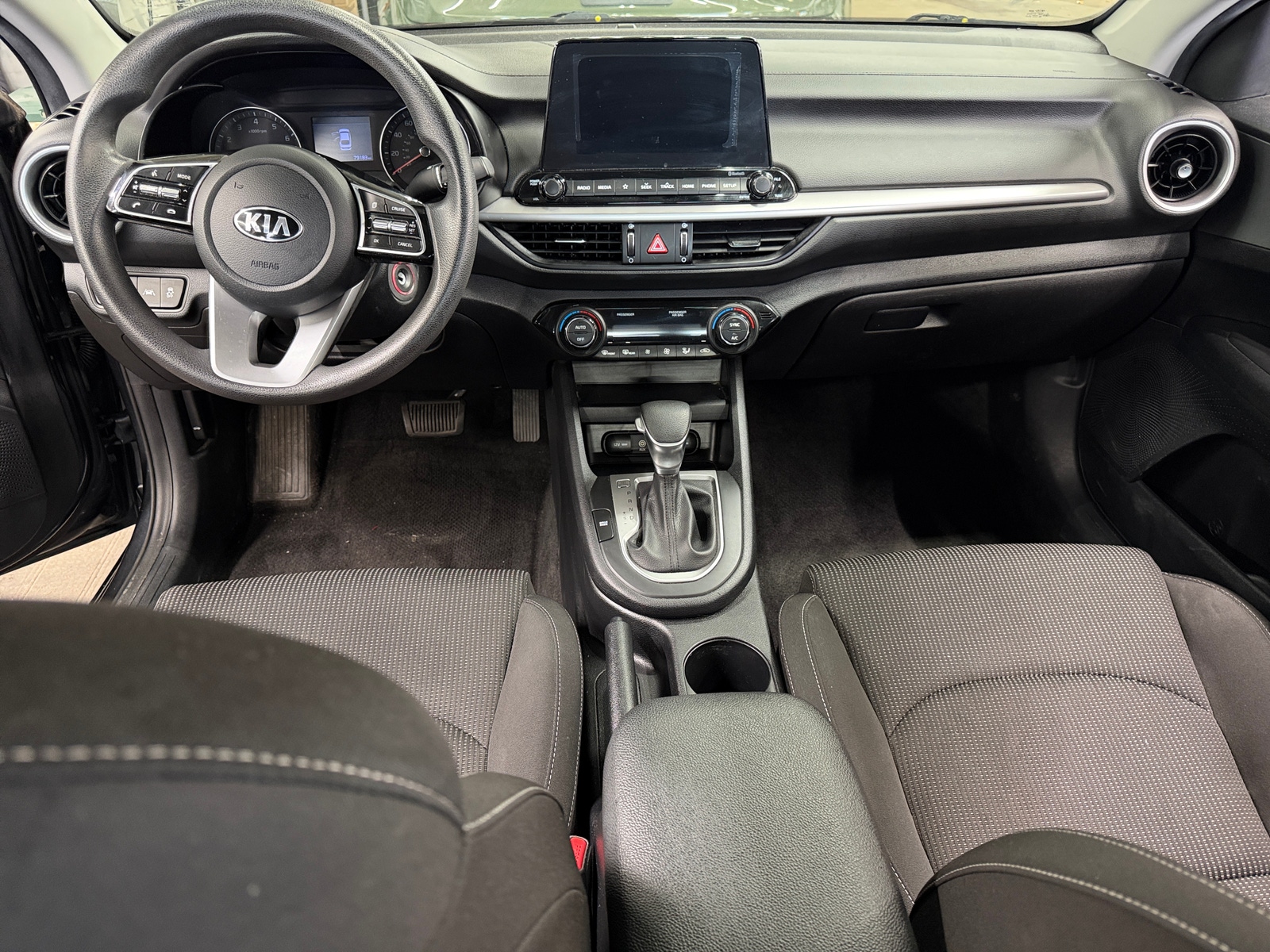 Thumbnail: 2019 Kia Forte - 3