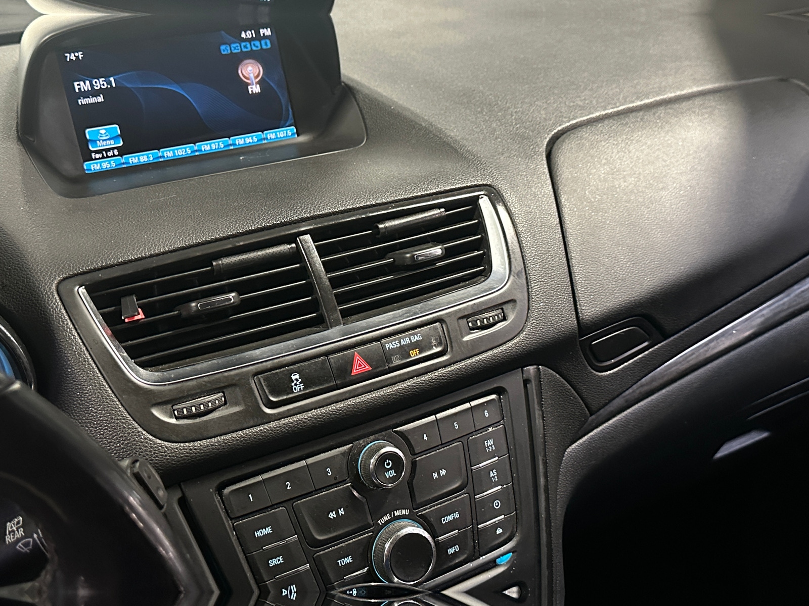 Thumbnail: 2016 Buick Encore - 3