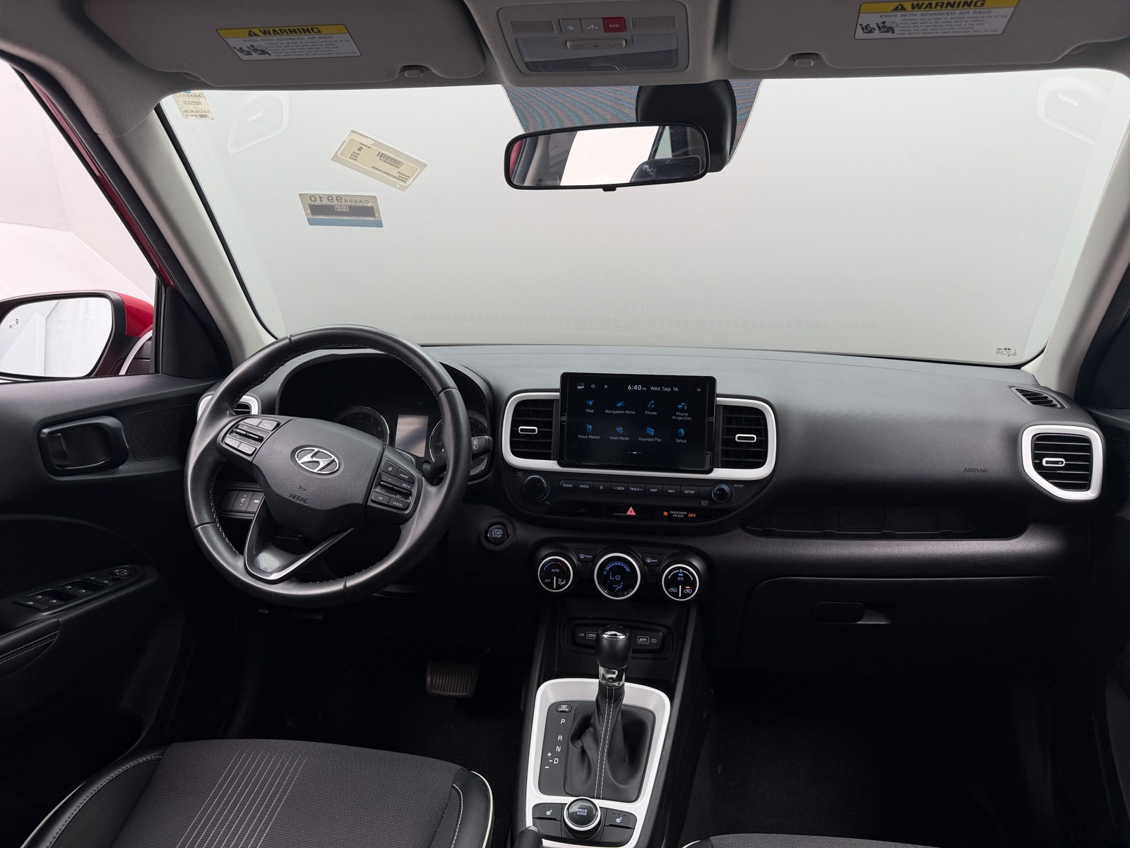 Thumbnail: 2022 Hyundai Venue - 3