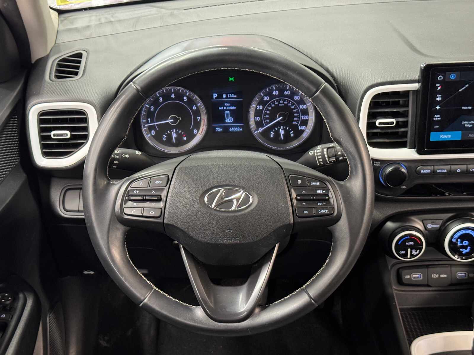 Thumbnail: 2022 Hyundai Venue - 5