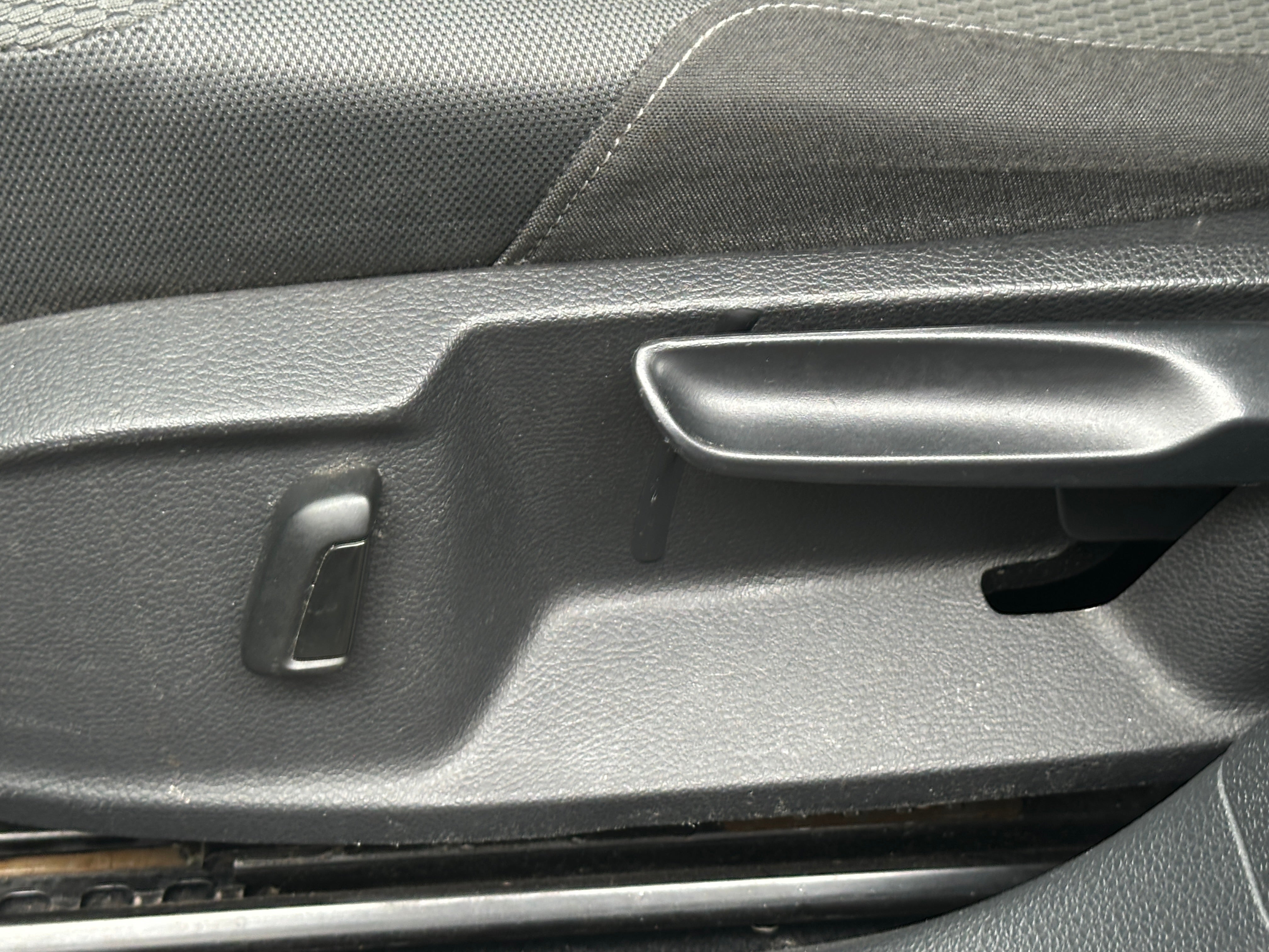 3VW217AU2HM050484