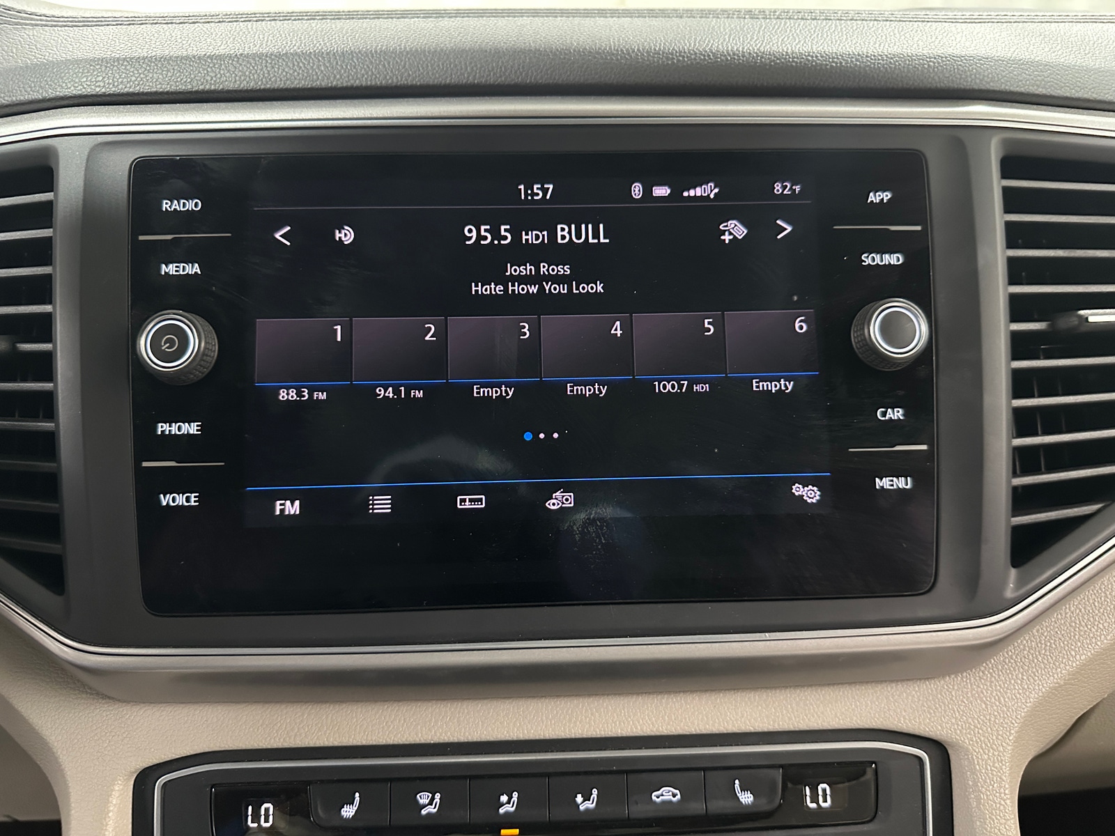 Thumbnail: 2018 Volkswagen Atlas - 4