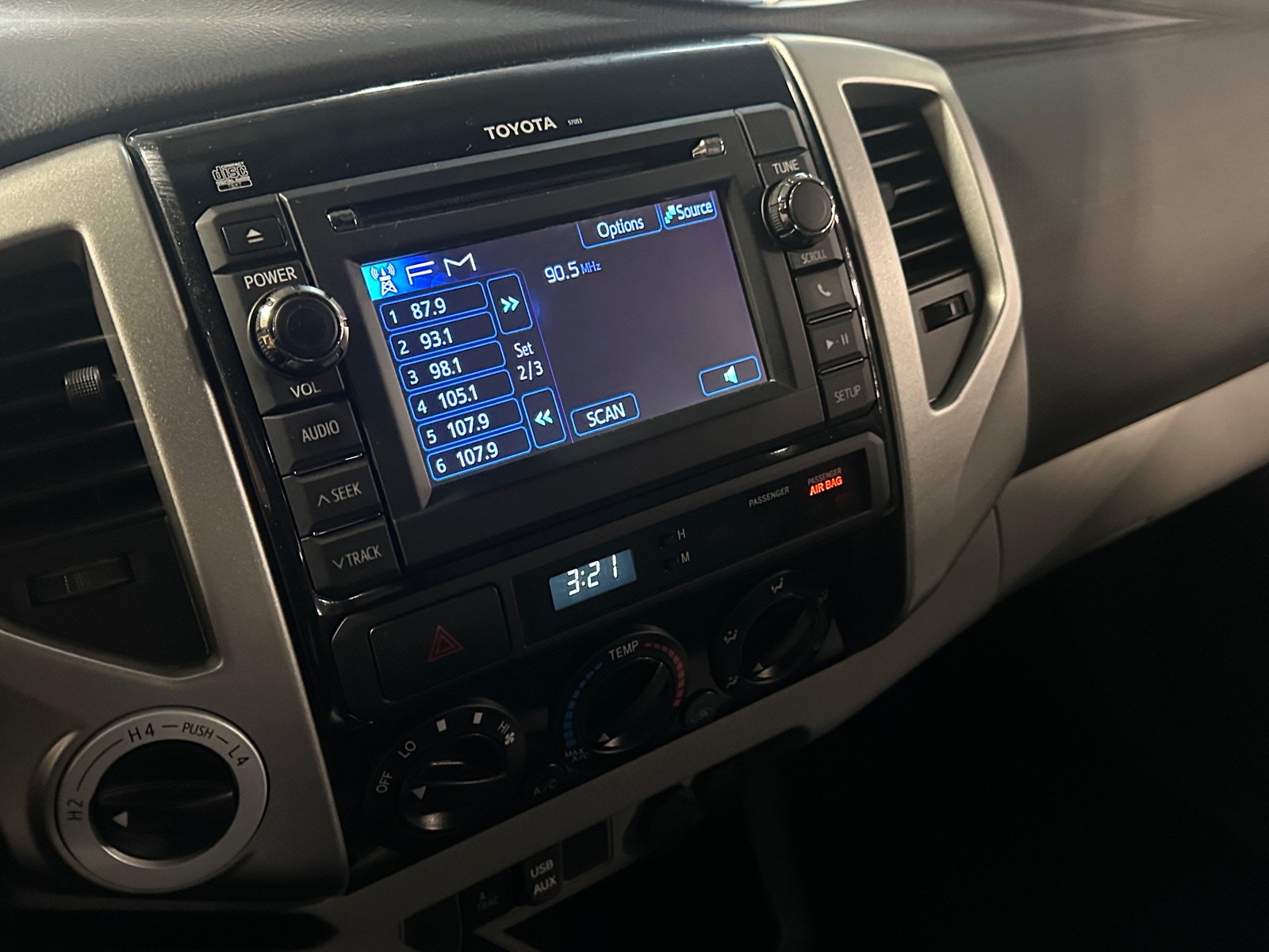 Thumbnail: 2013 Toyota Tacoma - 4