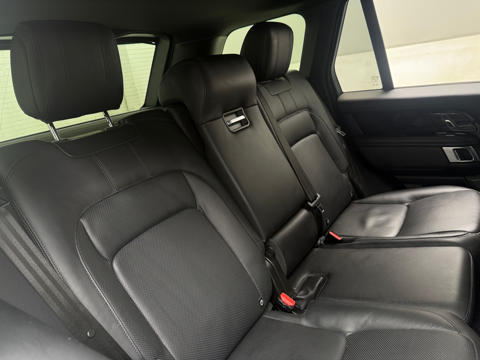 Thumbnail: 2020 Land Rover Range Rover - 6
