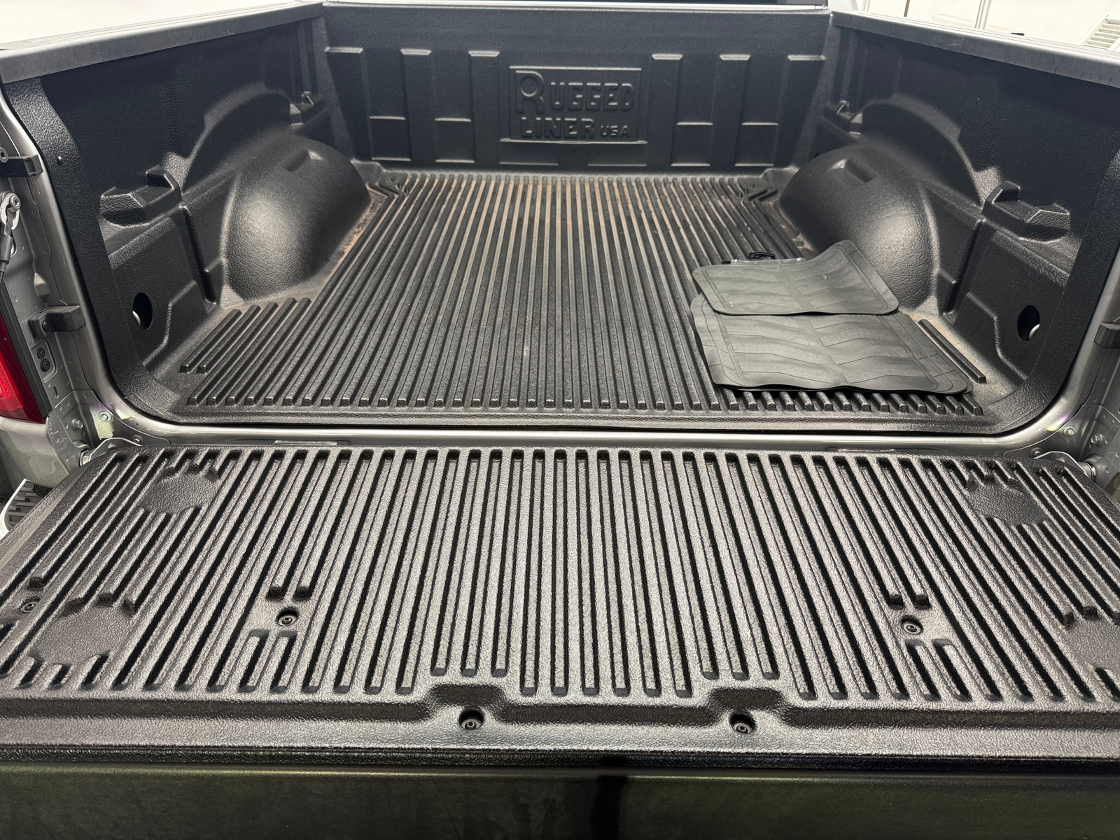 Thumbnail: 2026 RAM 1500 - 6