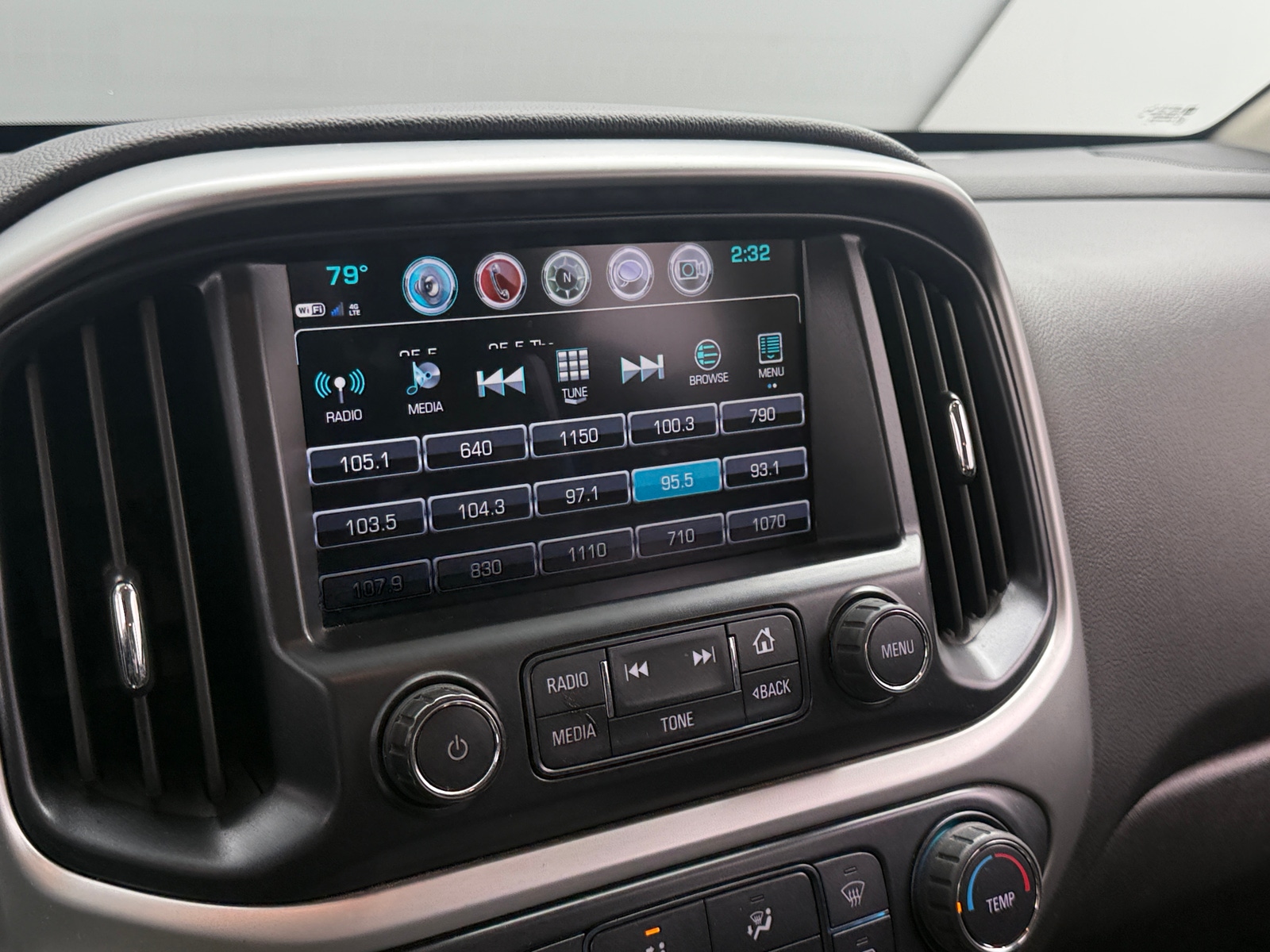 Thumbnail: 2018 Chevrolet Colorado - 4