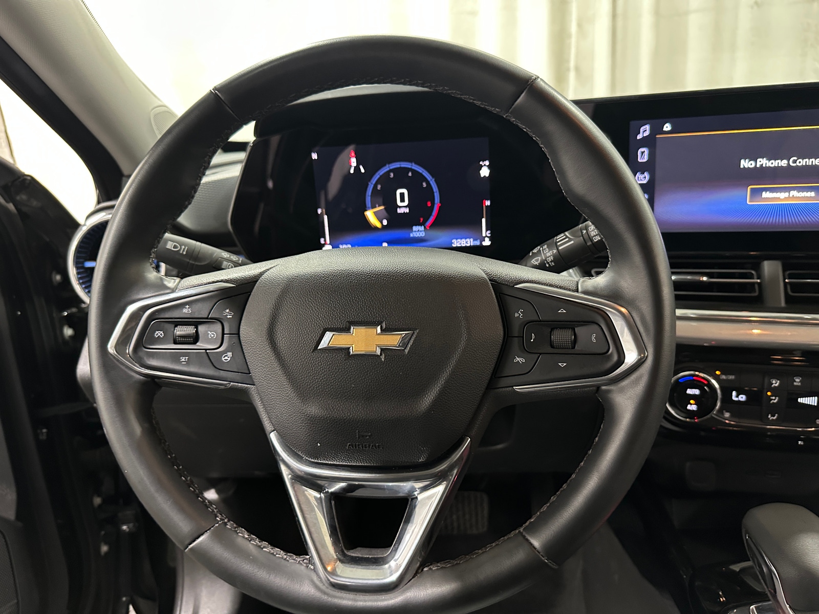 Thumbnail: 2025 Chevrolet Trax - 4