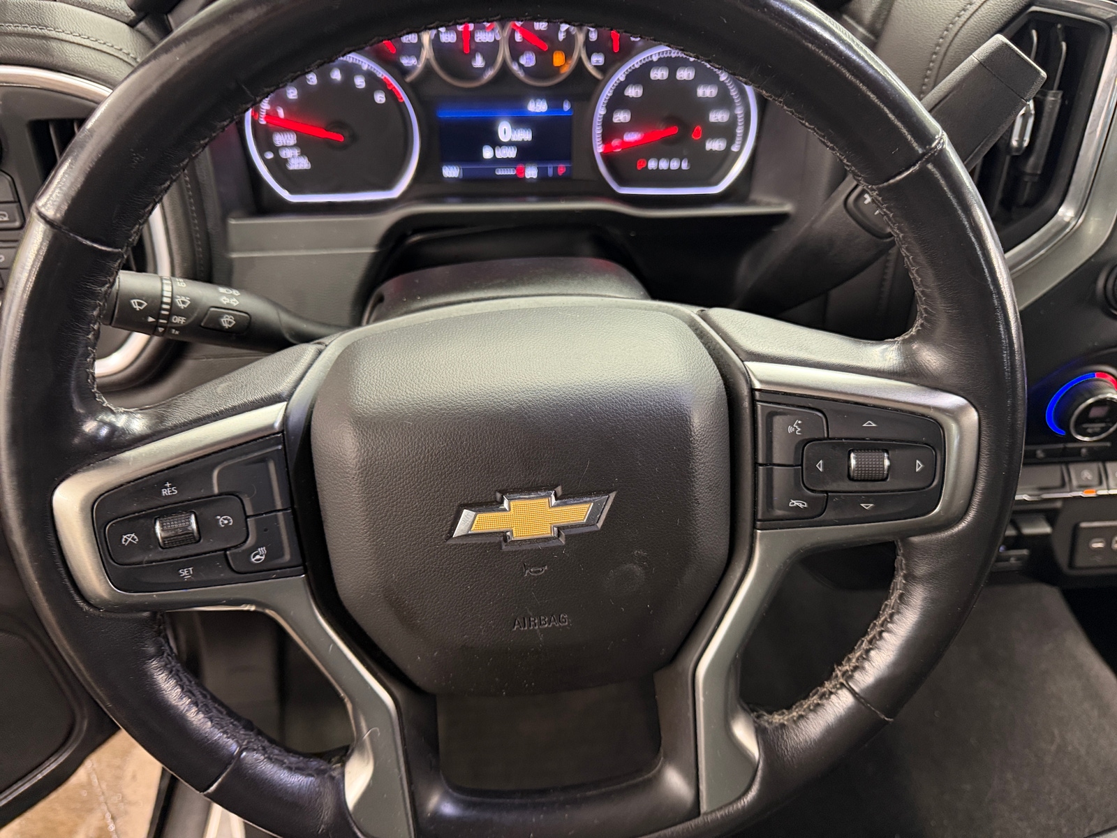 Thumbnail: 2020 Chevrolet Silverado 1500 - 5