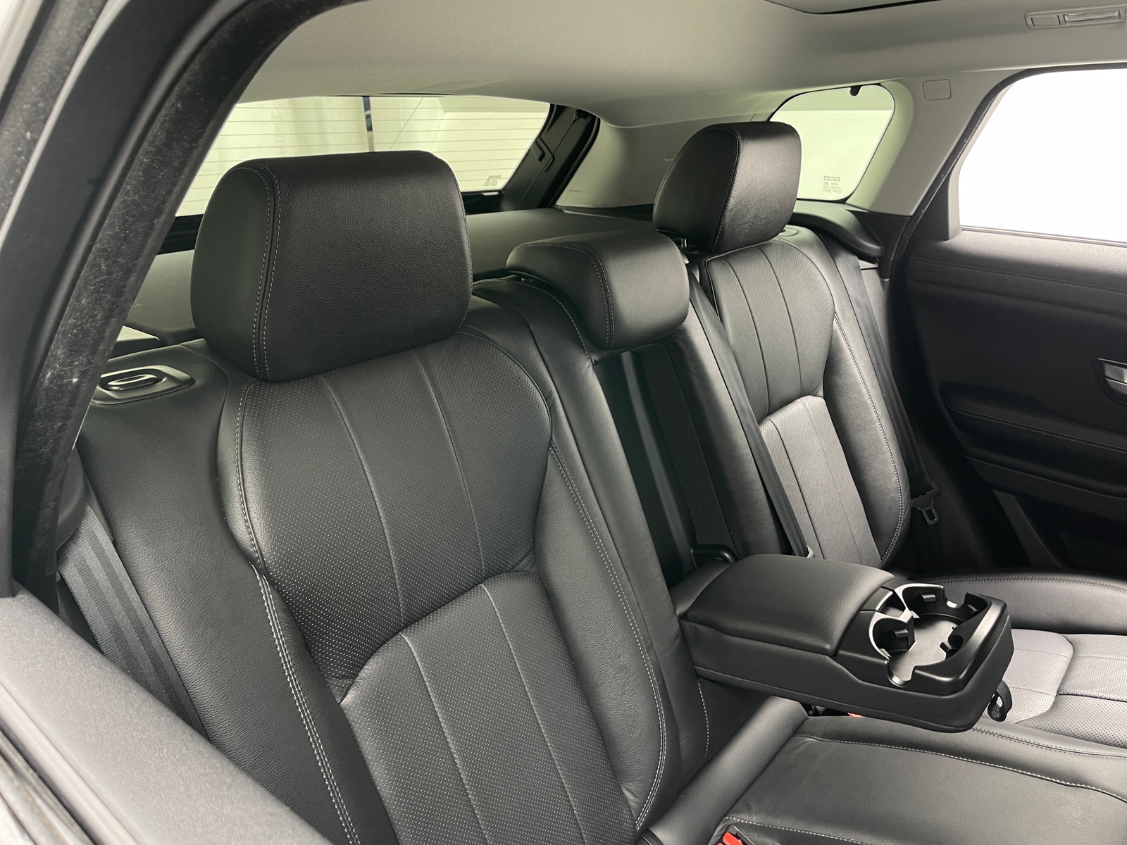 Thumbnail: 2017 Land Rover Range Rover Evoque - 5