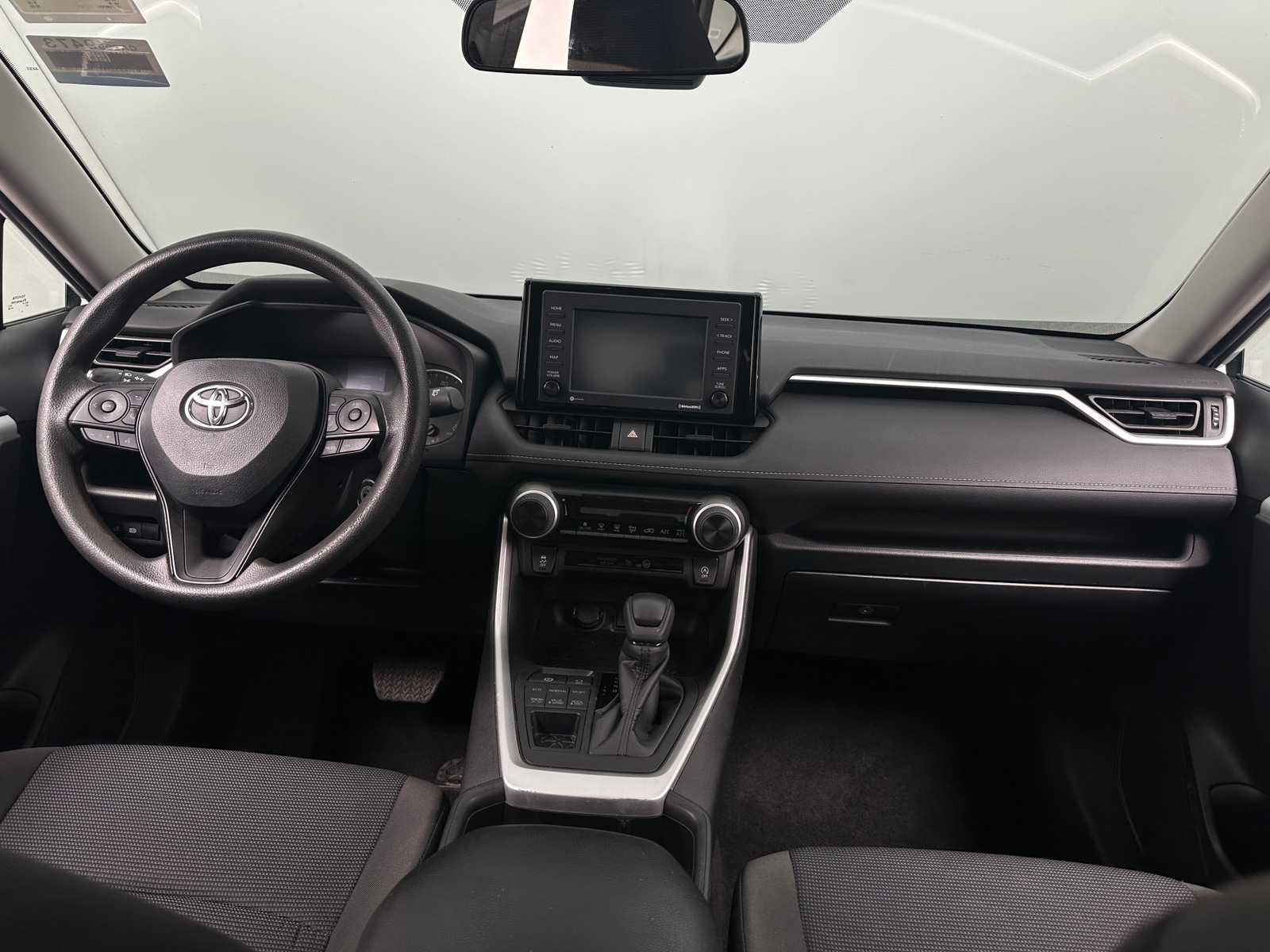 Thumbnail: 2022 Toyota RAV4 - 3
