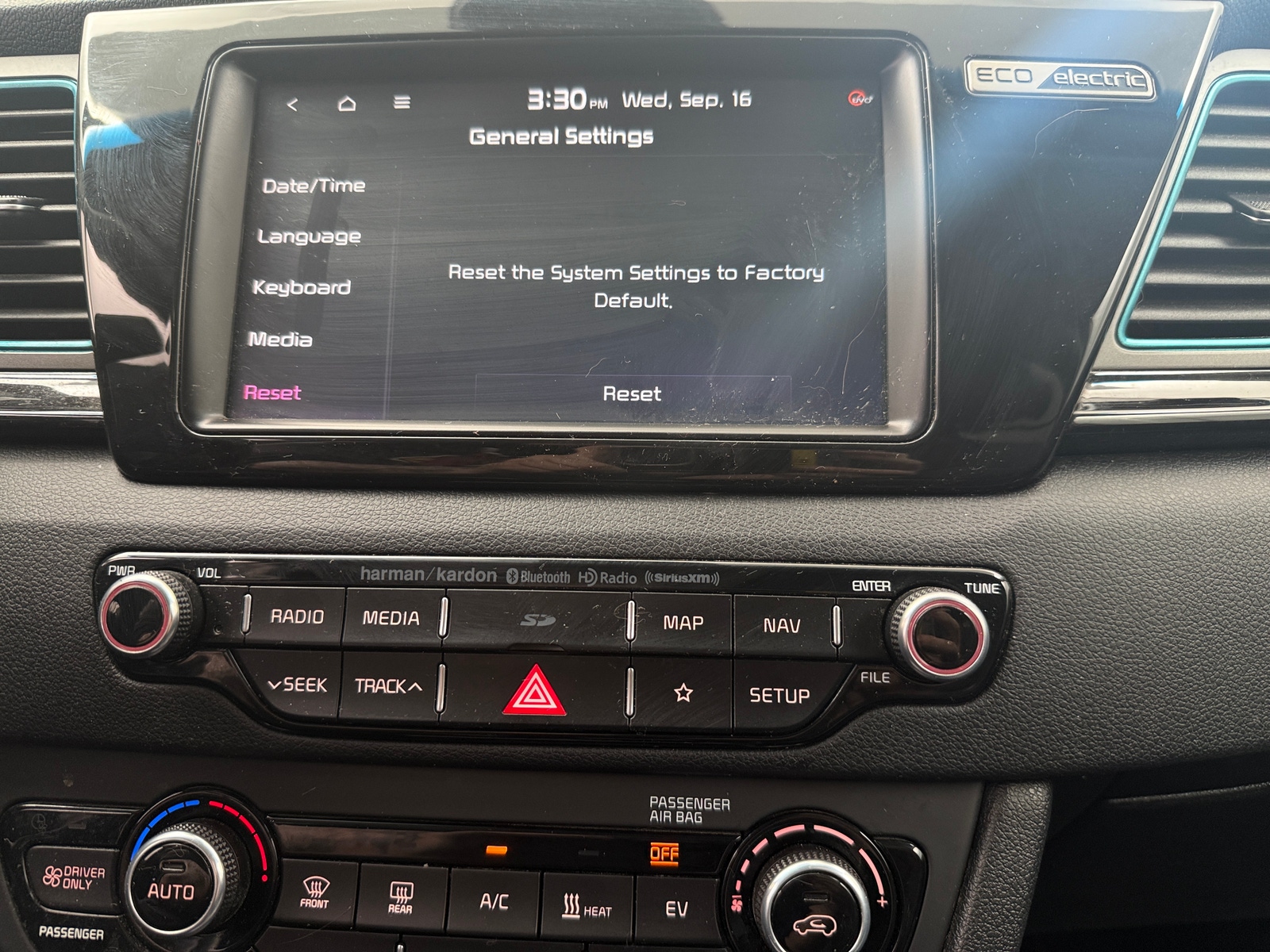 Thumbnail: 2019 Kia Niro - 3