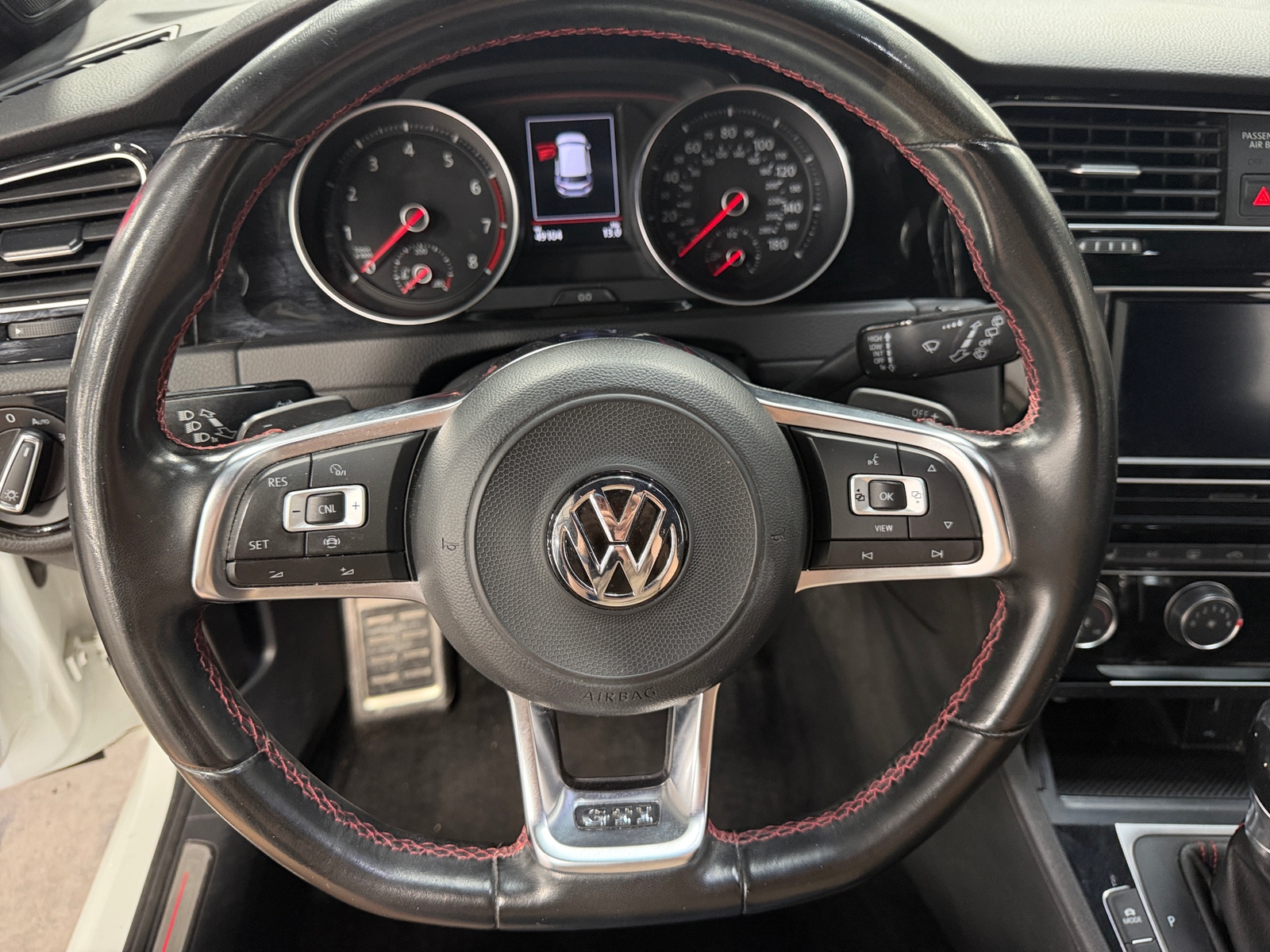Thumbnail: 2019 Volkswagen Golf - 5