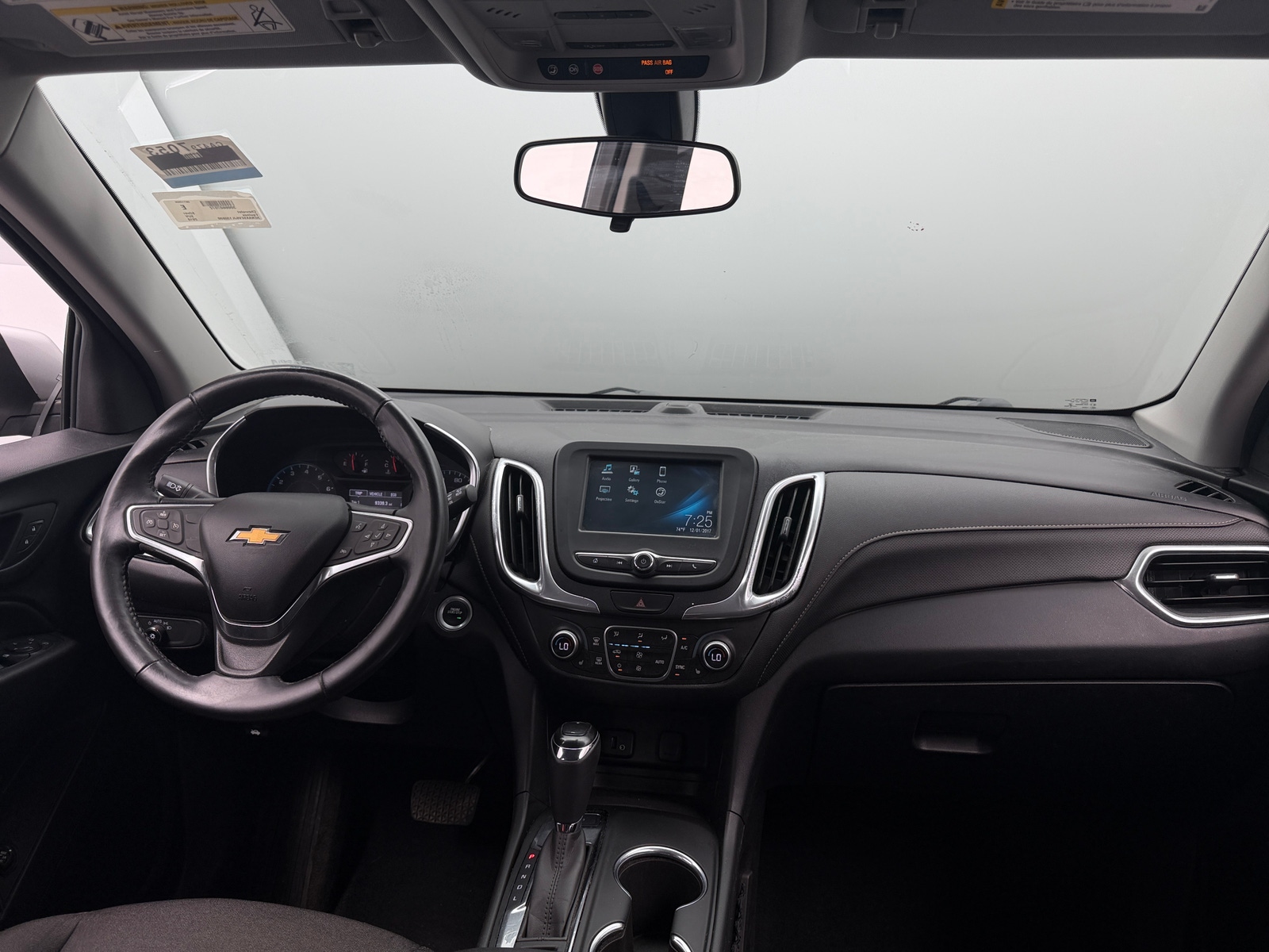 Thumbnail: 2018 Chevrolet Equinox - 3