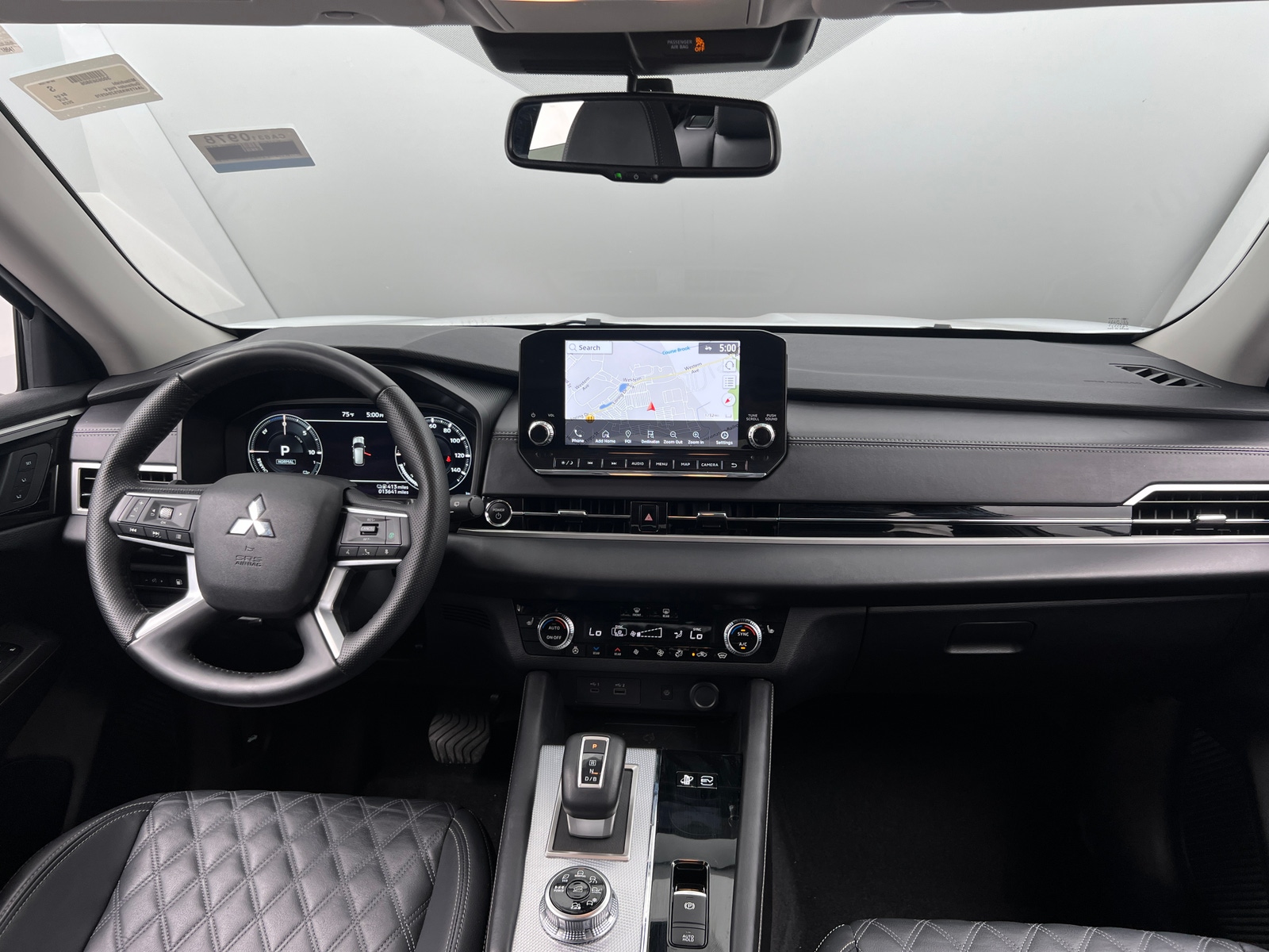 Thumbnail: 2025 Mitsubishi Outlander - 3