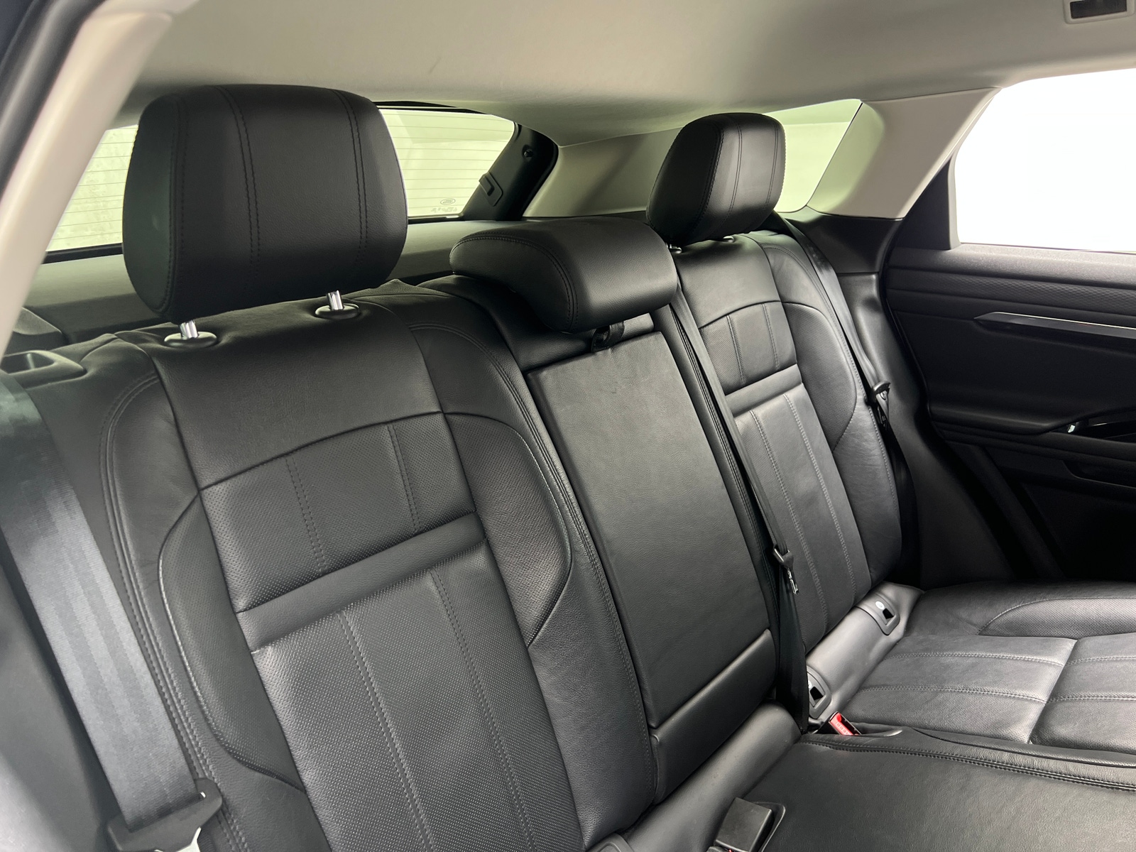 Thumbnail: 2020 Land Rover Range Rover Evoque - 5