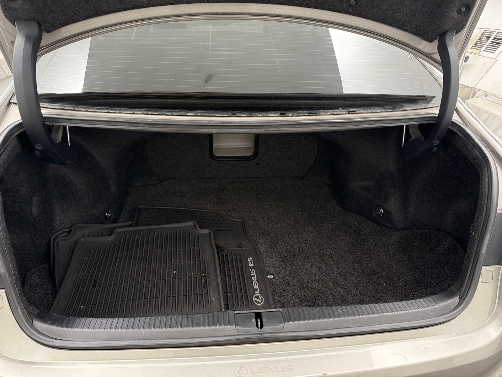 Thumbnail: 2016 Lexus ES - 7