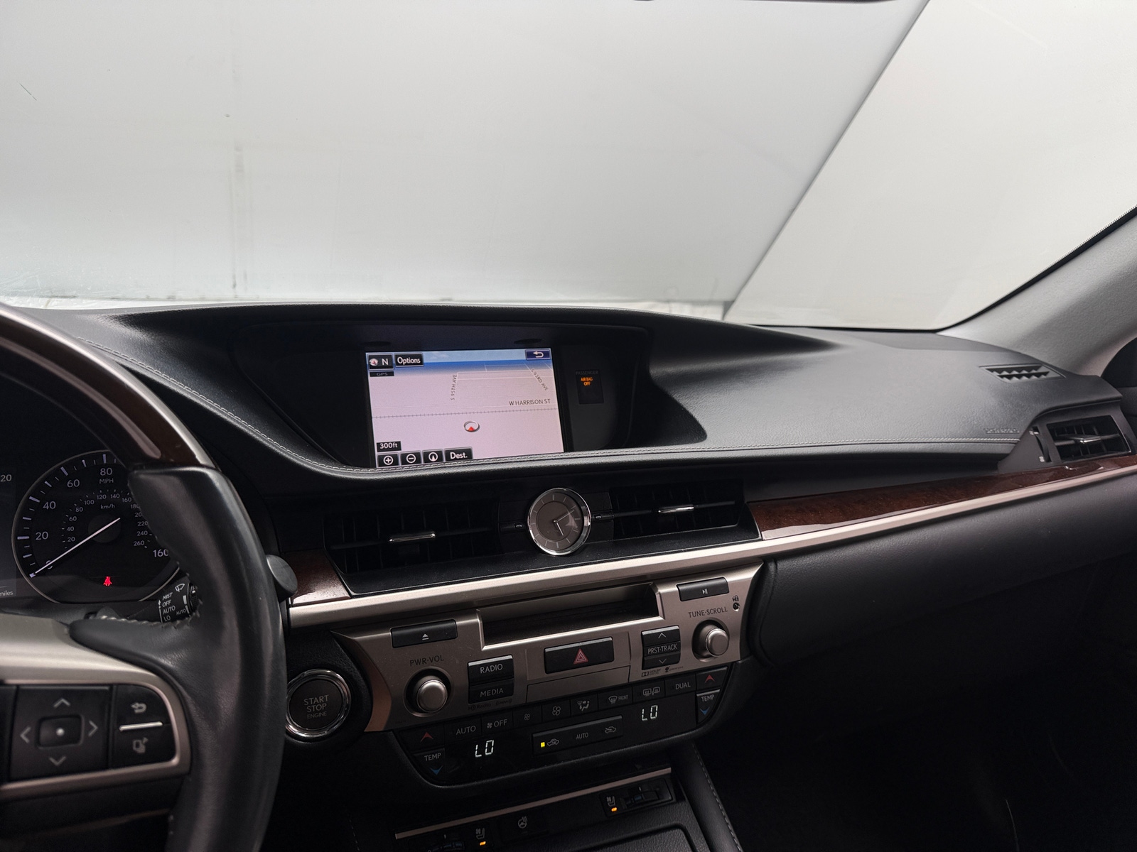 Thumbnail: 2016 Lexus ES - 4