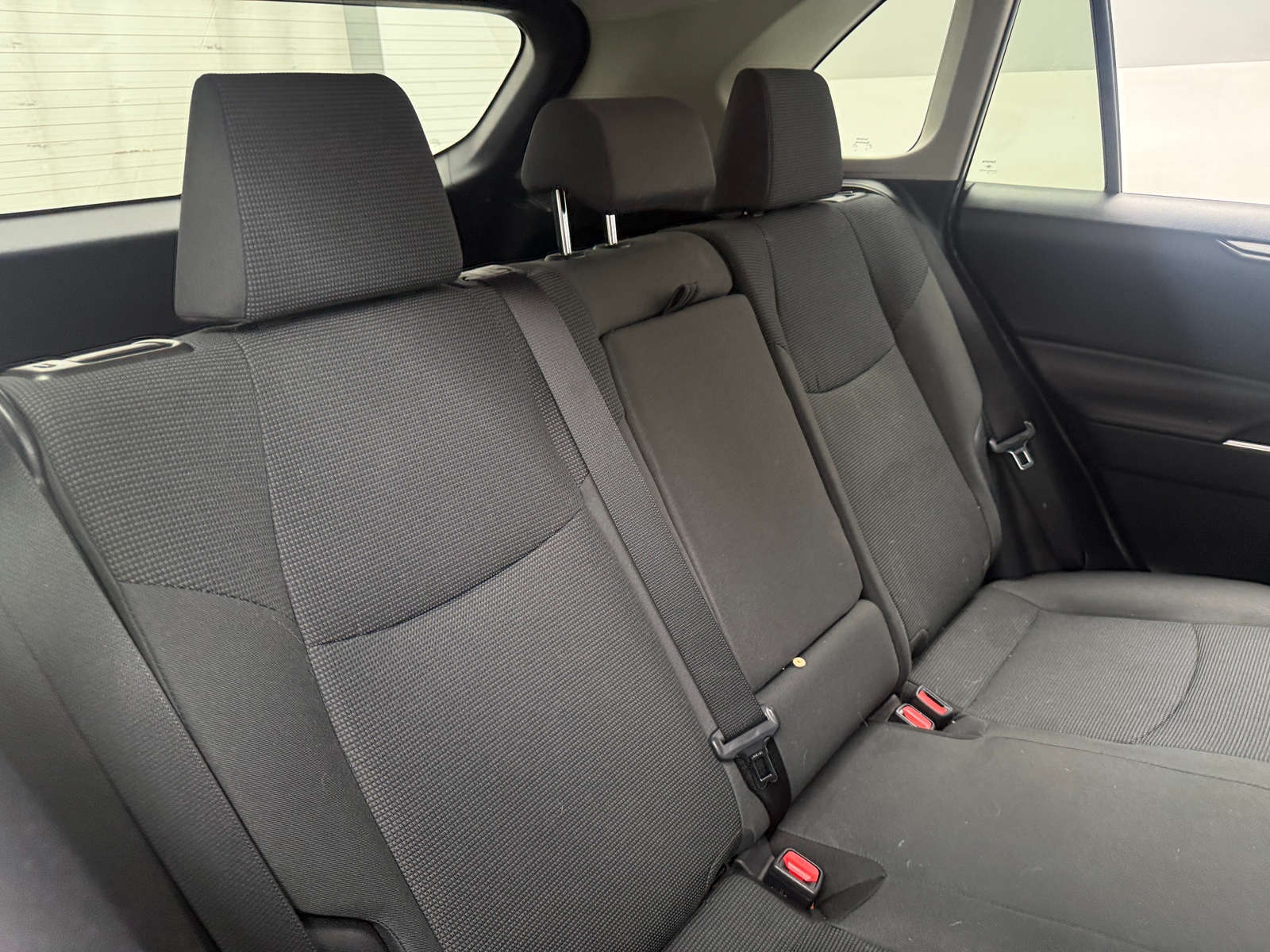 Thumbnail: 2019 Toyota RAV4 - 6