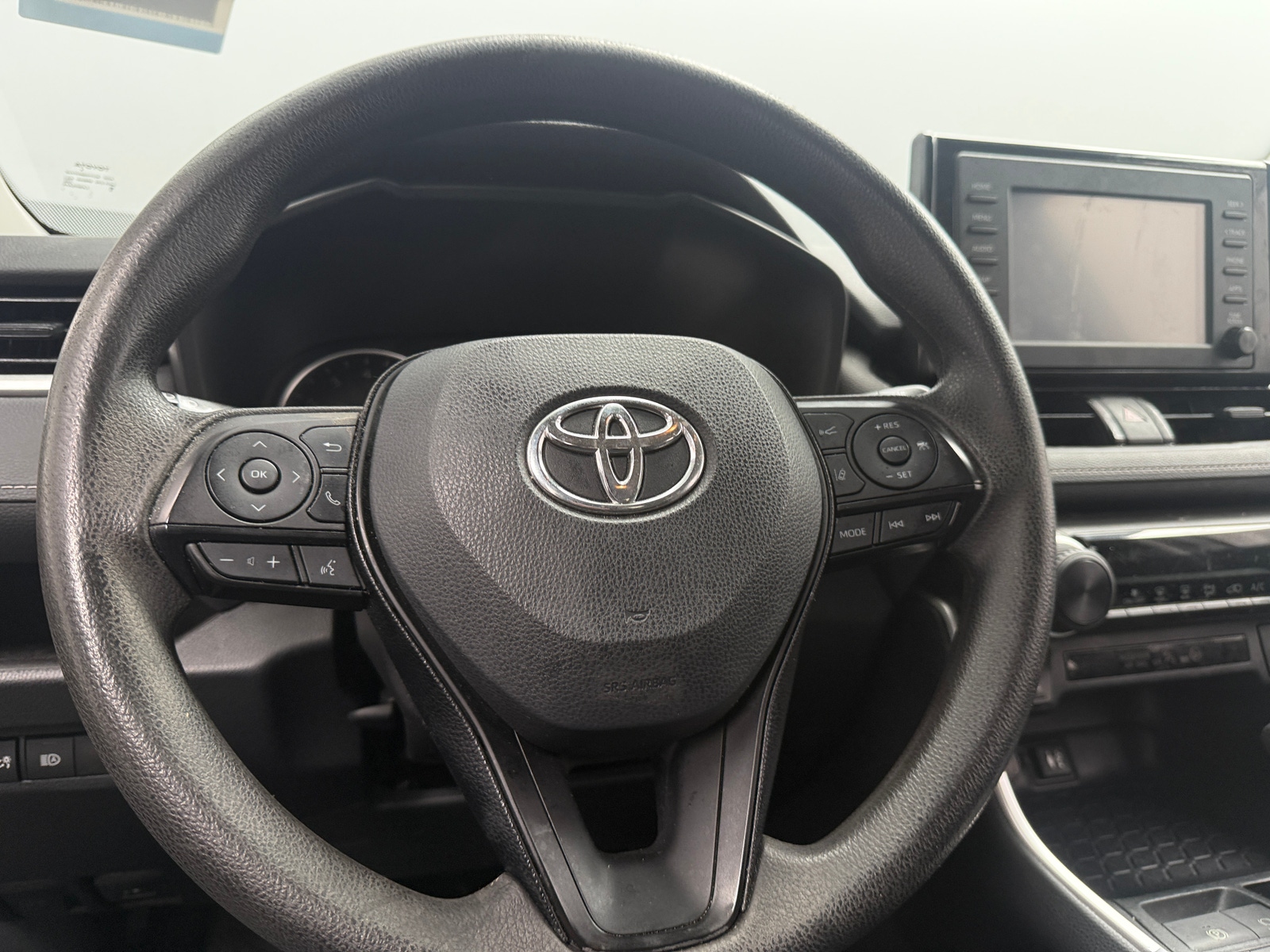 Thumbnail: 2019 Toyota RAV4 - 5