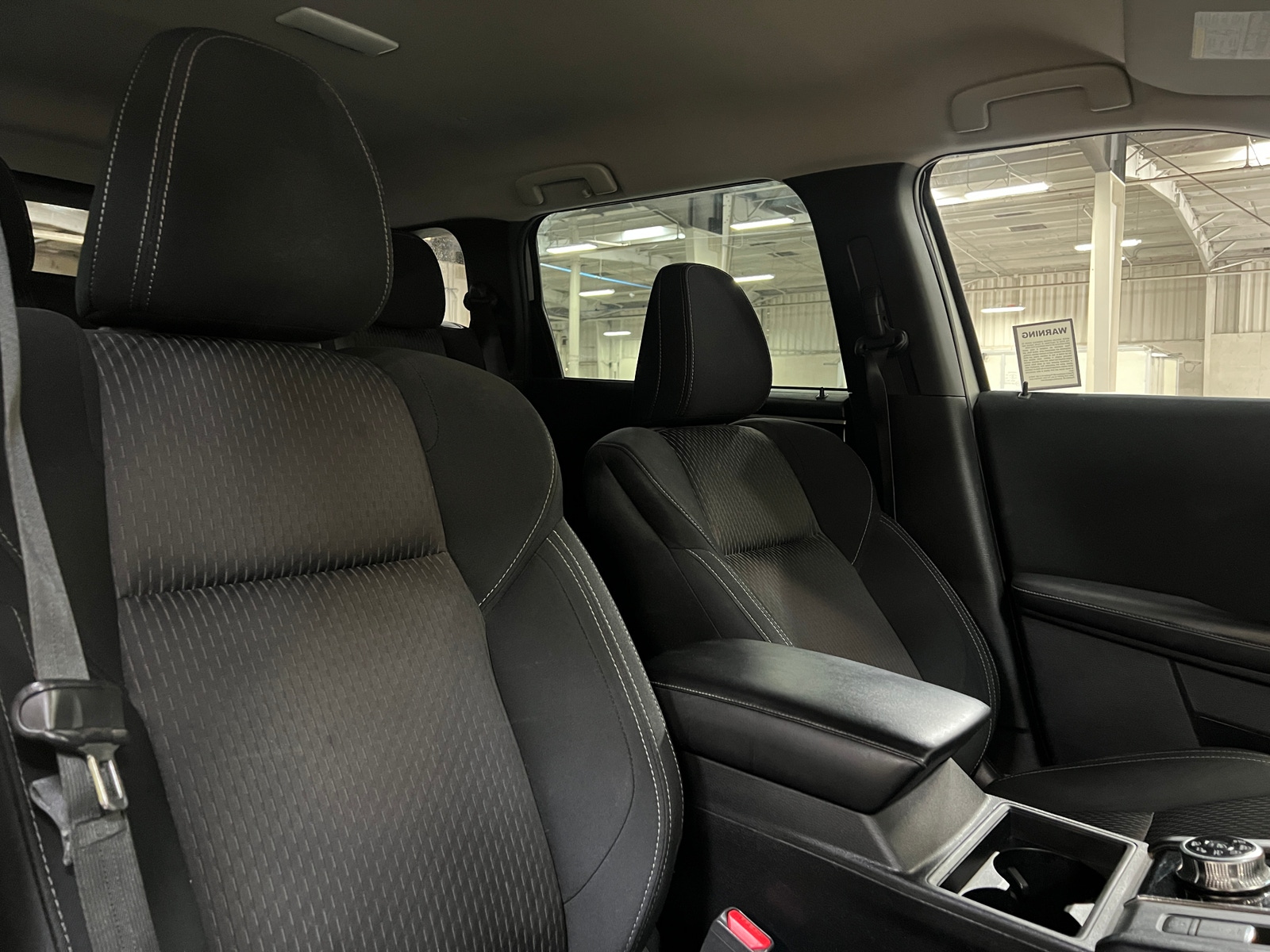 Thumbnail: 2022 Mitsubishi Outlander - 2