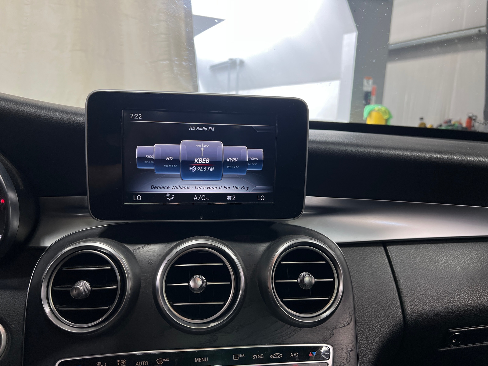 Thumbnail: 2017 Mercedes-Benz C-Class - 3