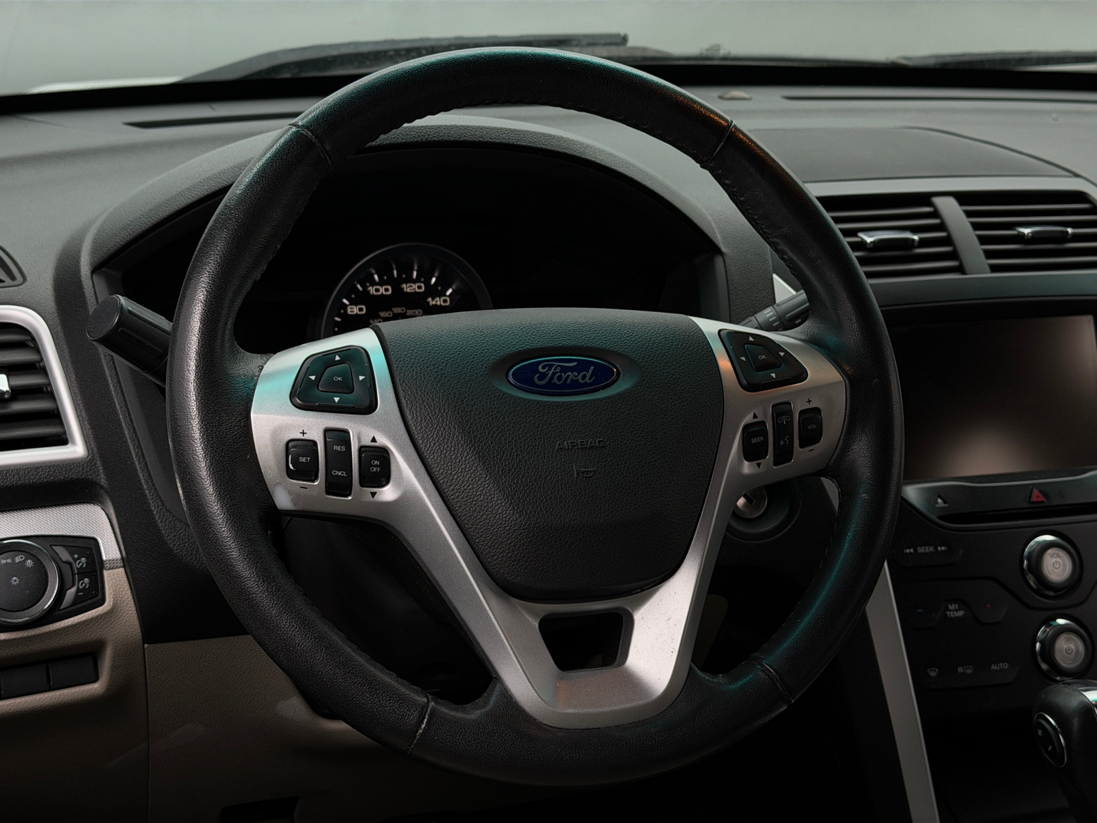 Thumbnail: 2015 Ford Explorer - 4