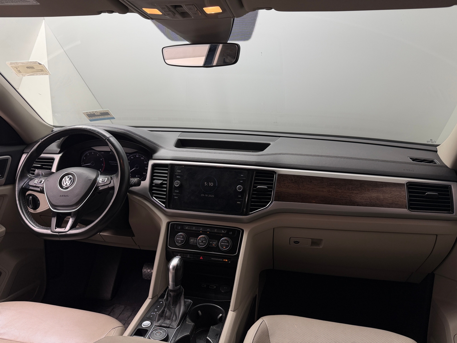 Thumbnail: 2019 Volkswagen Atlas - 2
