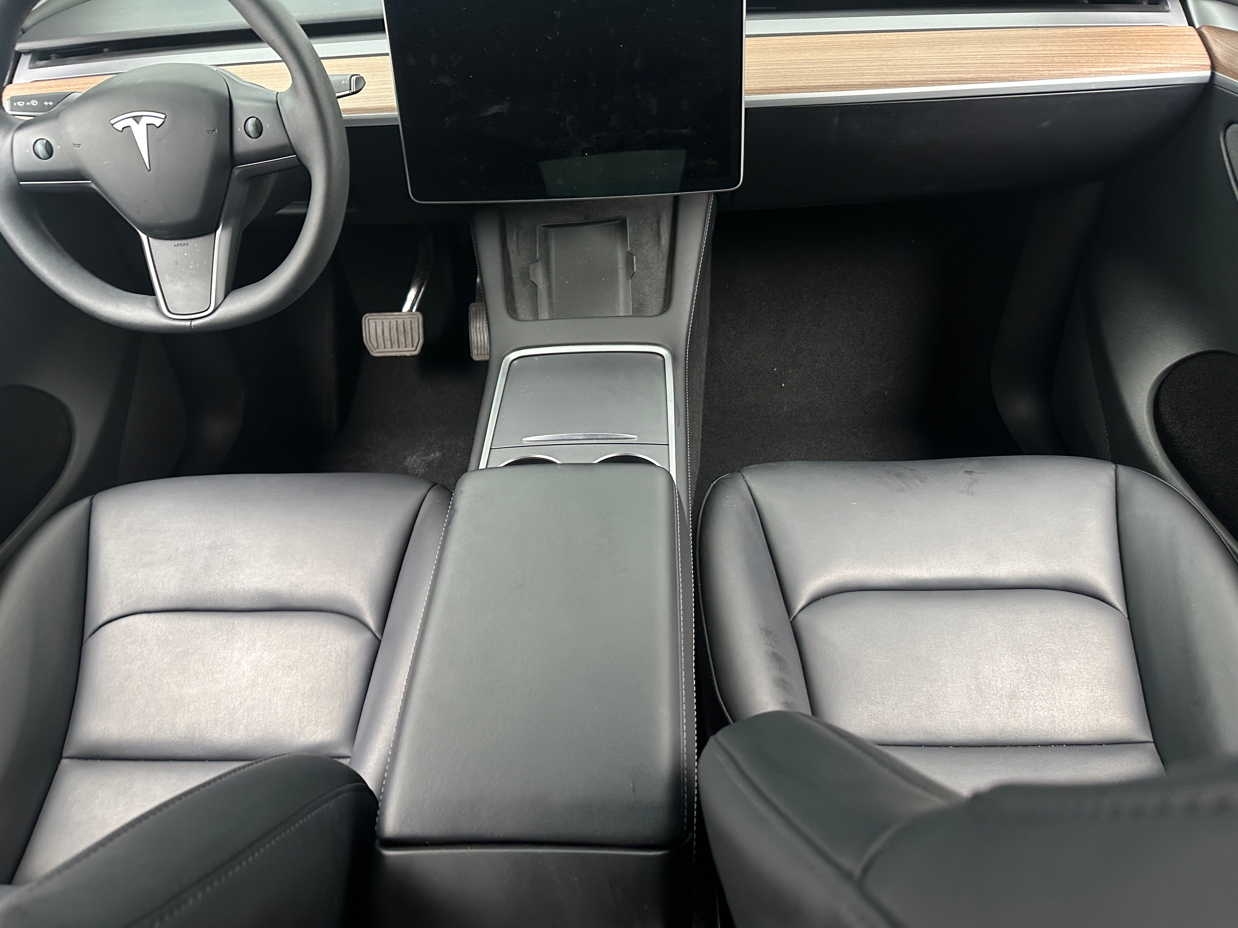 Used 2025 Tesla Model Y Long Range with VIN 7SAYGAEE2SF217520 for sale in Auburn, WA